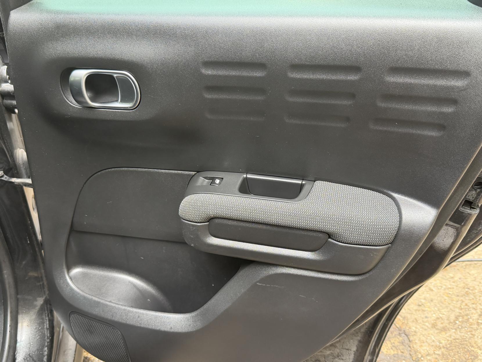 Citroen C3 Aircross 1.2 PureTech Flair SUV 5dr Petrol Manual Euro 6 (82 ps)