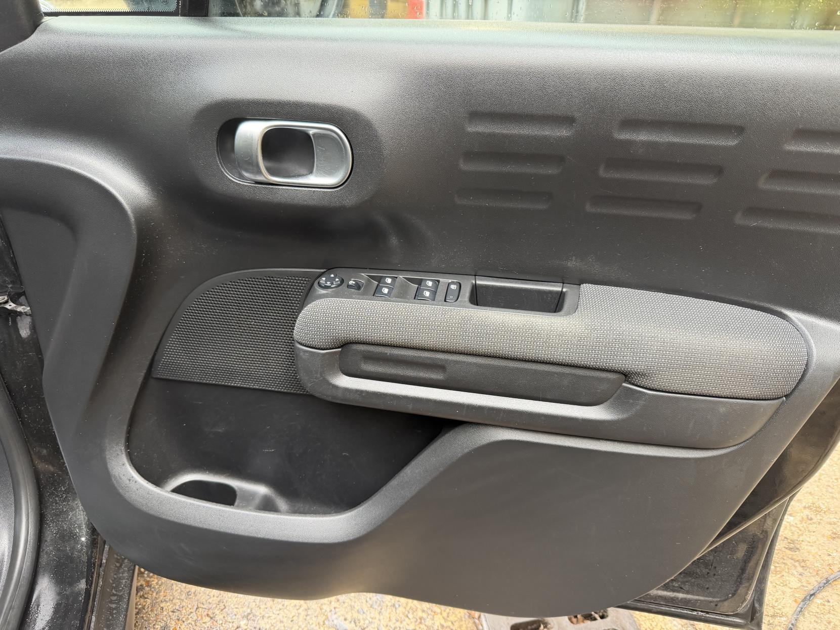 Citroen C3 Aircross 1.2 PureTech Flair SUV 5dr Petrol Manual Euro 6 (82 ps)