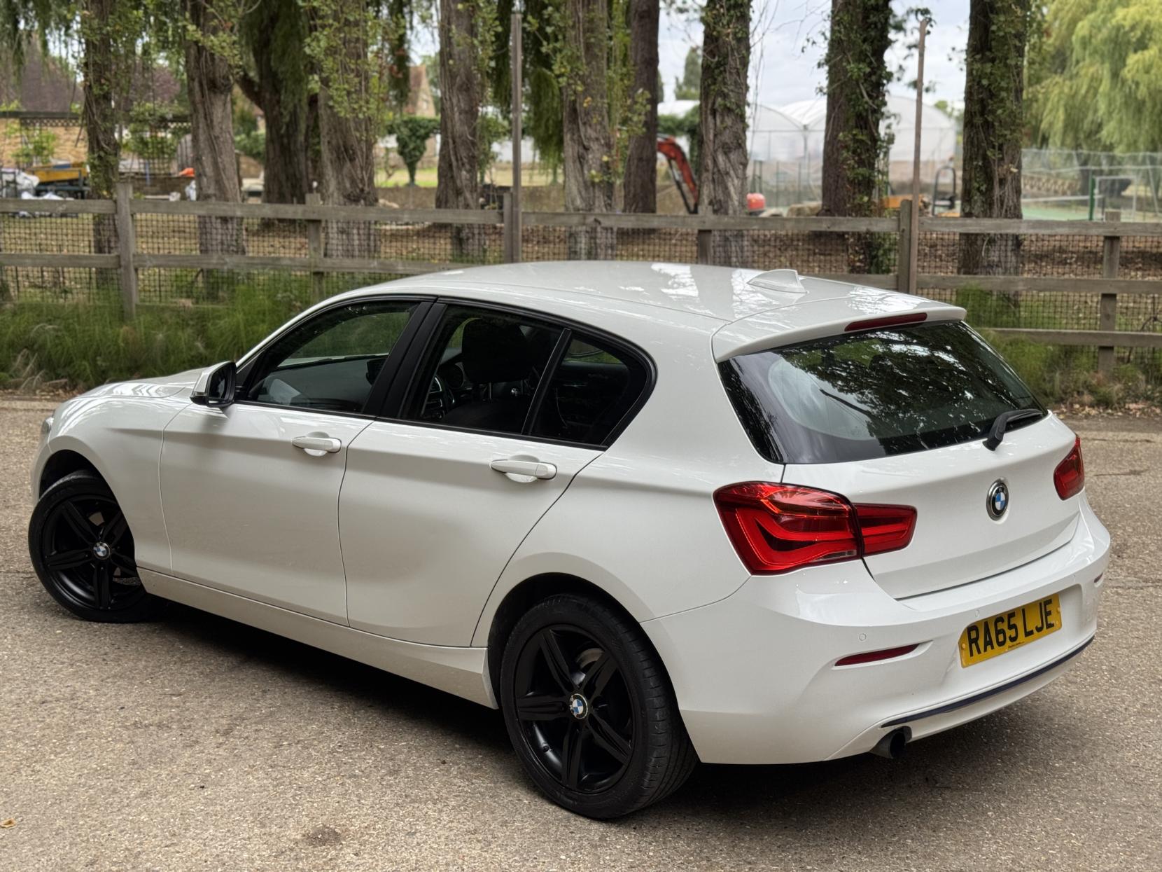 BMW 1 Series 1.5 118i Sport Hatchback 5dr Petrol Manual Euro 6 (s/s) (136 ps)