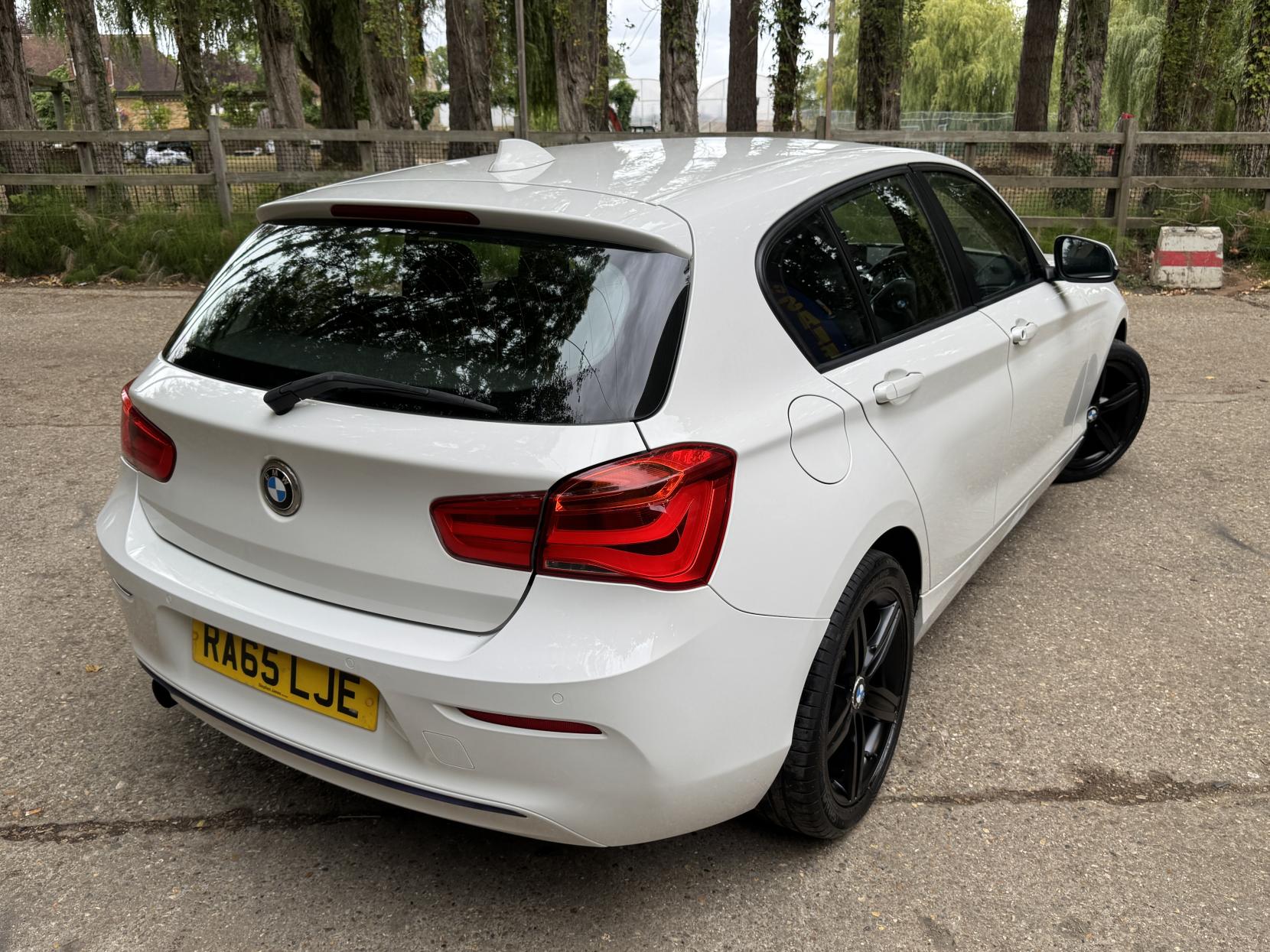 BMW 1 Series 1.5 118i Sport Hatchback 5dr Petrol Manual Euro 6 (s/s) (136 ps)