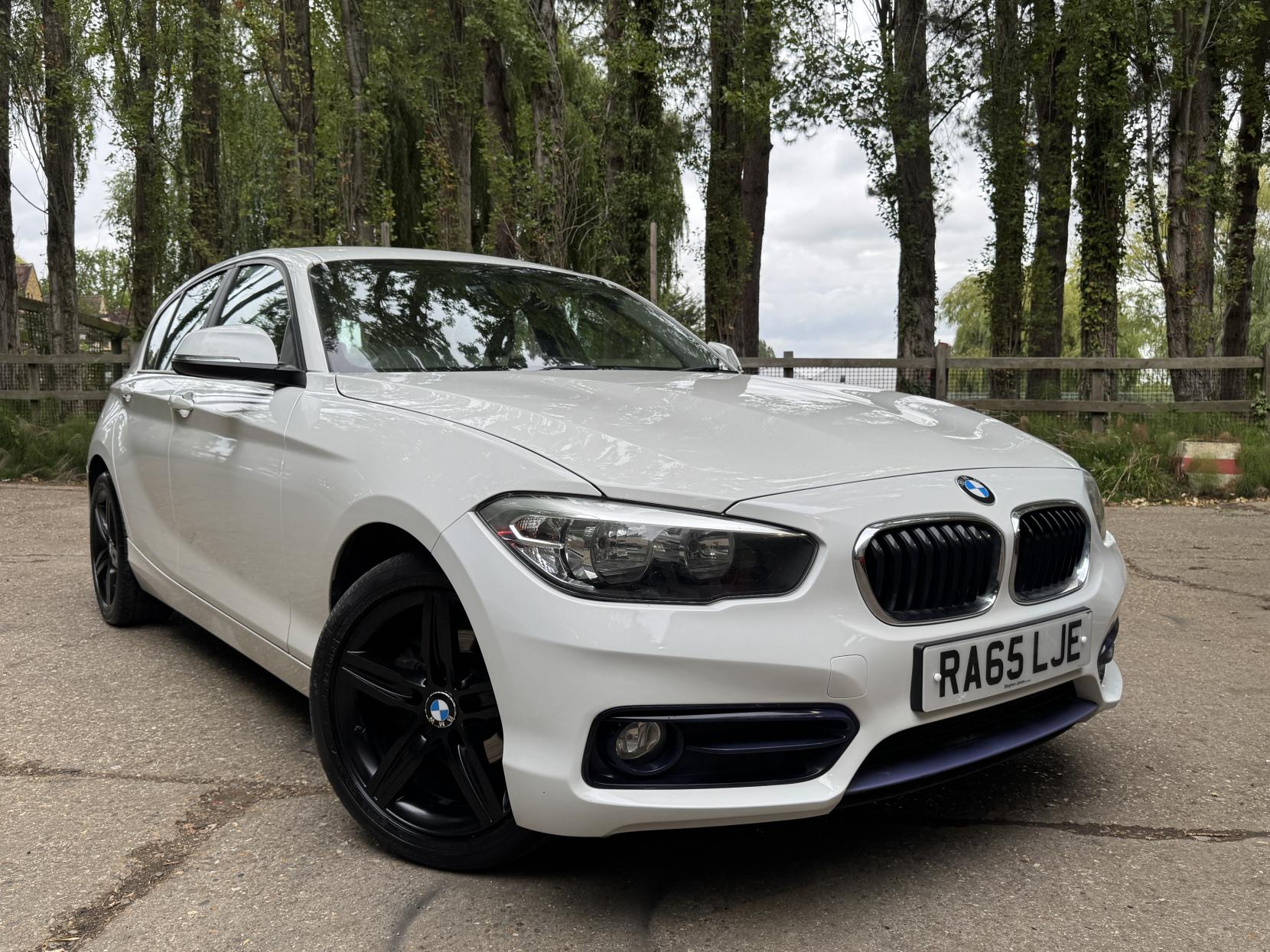 BMW 1 Series 1.5 118i Sport Hatchback 5dr Petrol Manual Euro 6 (s/s) (136 ps)