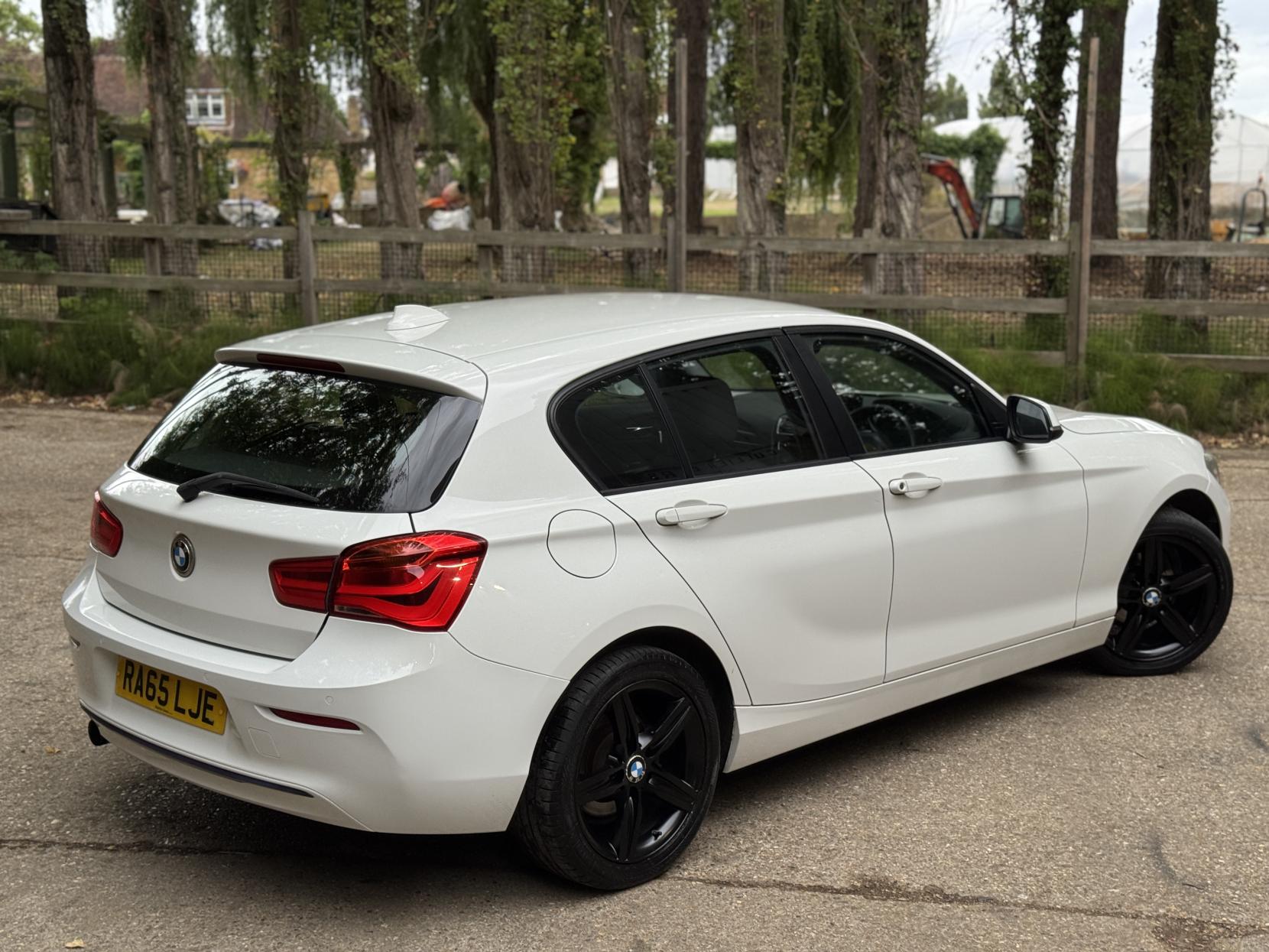 BMW 1 Series 1.5 118i Sport Hatchback 5dr Petrol Manual Euro 6 (s/s) (136 ps)