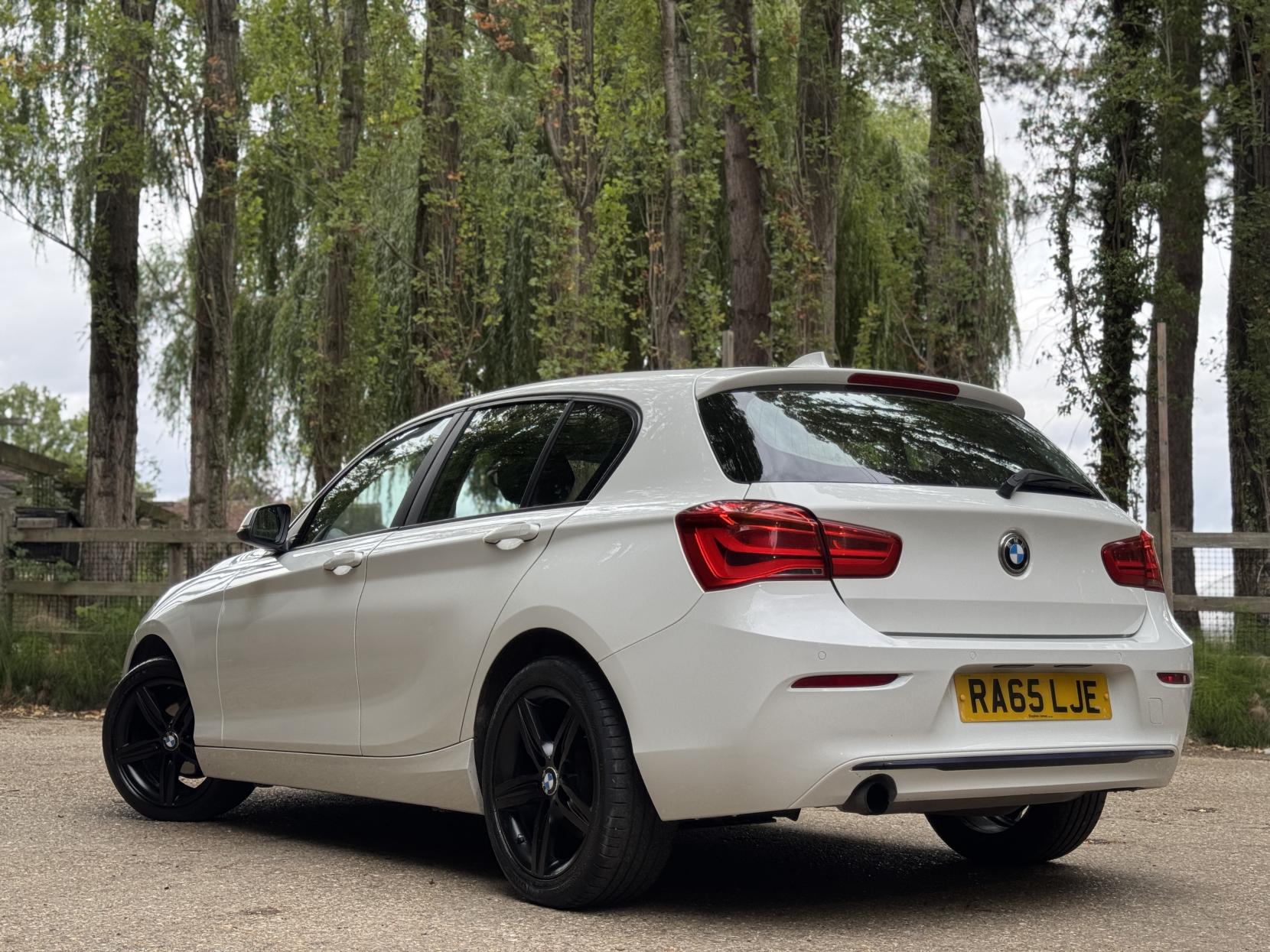 BMW 1 Series 1.5 118i Sport Hatchback 5dr Petrol Manual Euro 6 (s/s) (136 ps)