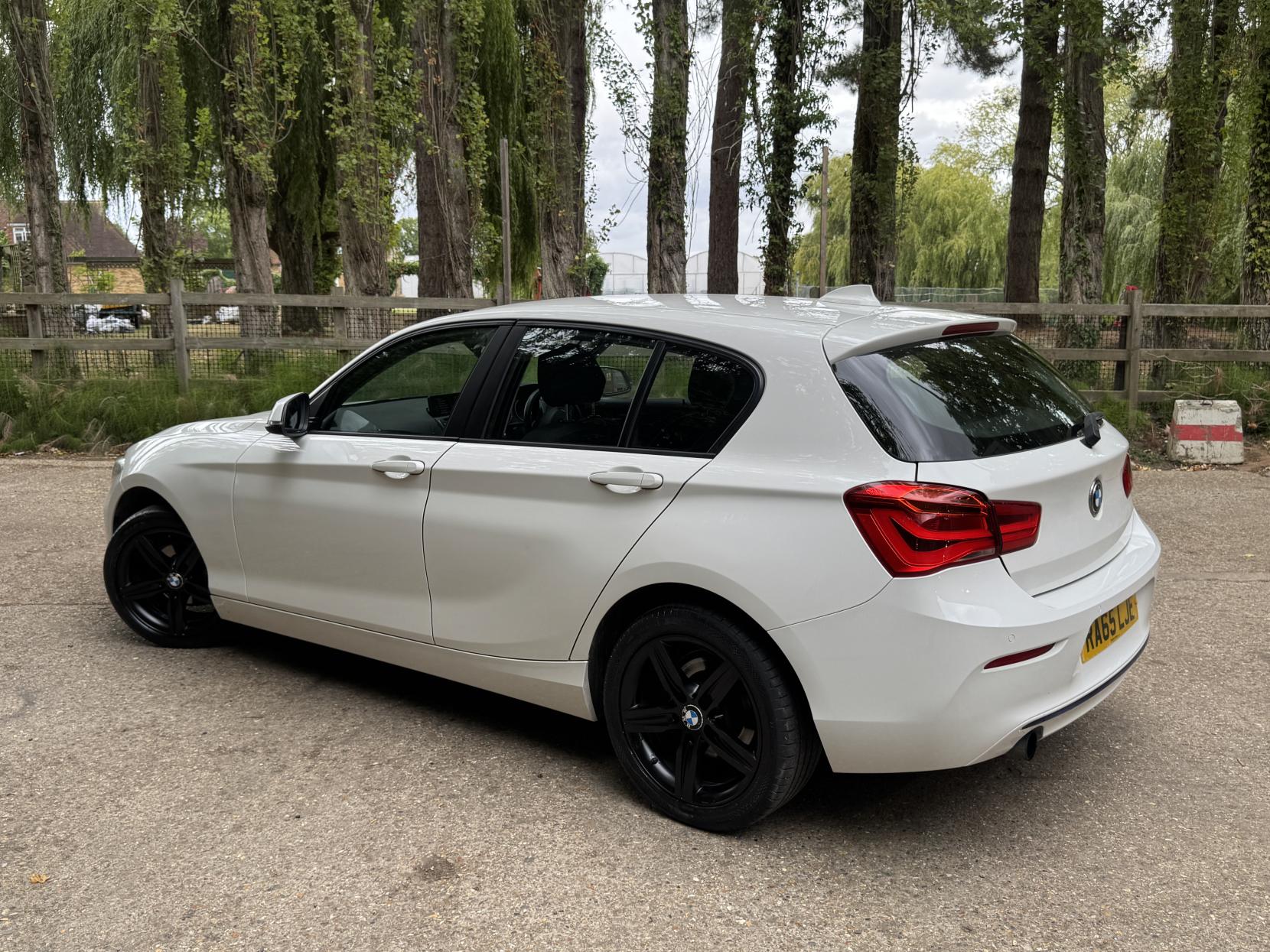 BMW 1 Series 1.5 118i Sport Hatchback 5dr Petrol Manual Euro 6 (s/s) (136 ps)