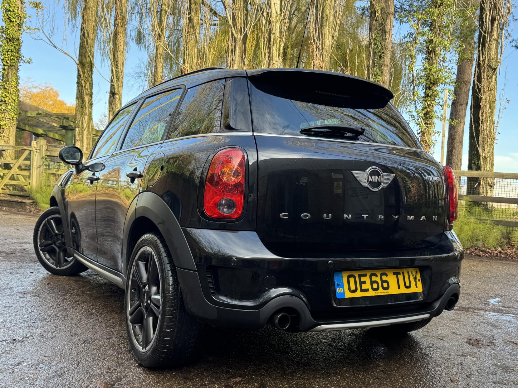 MINI Countryman 1.6 Cooper S SUV 5dr Petrol Manual ALL4 Euro 5 (s/s) (184 ps)