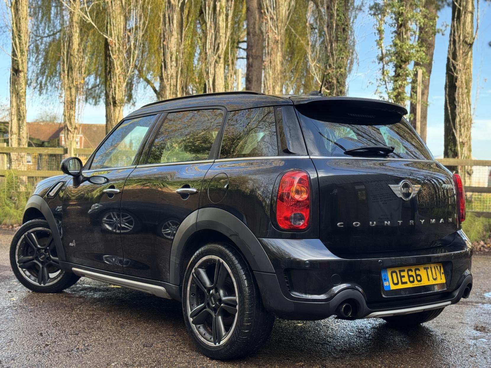 MINI Countryman 1.6 Cooper S SUV 5dr Petrol Manual ALL4 Euro 5 (s/s) (184 ps)
