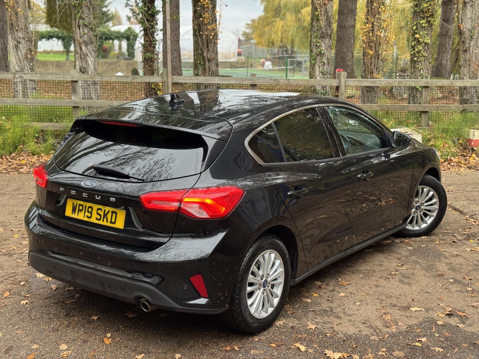 Ford Focus 1.0T EcoBoost Titanium Hatchback 5dr Petrol Manual Euro 6 (s/s) (125 ps)