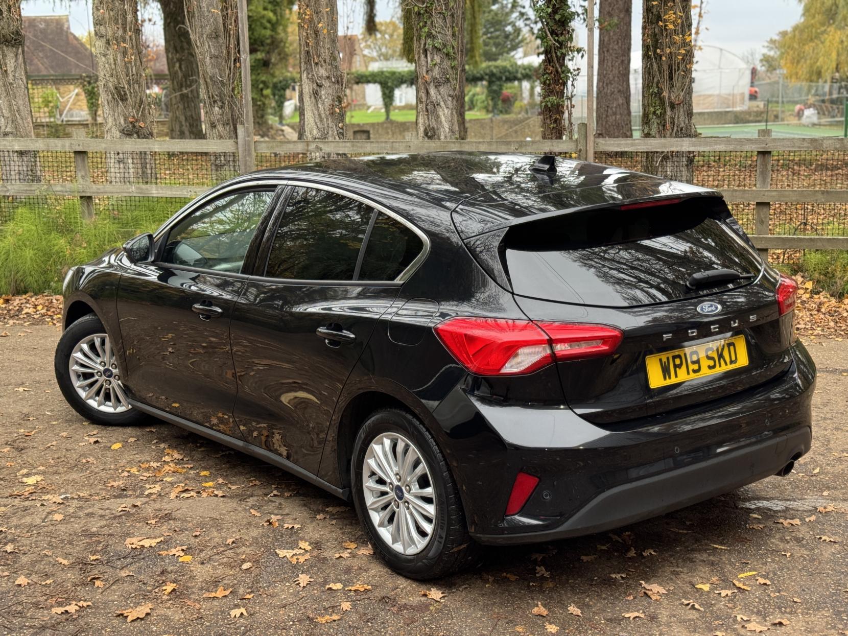 Ford Focus 1.0T EcoBoost Titanium Hatchback 5dr Petrol Manual Euro 6 (s/s) (125 ps)