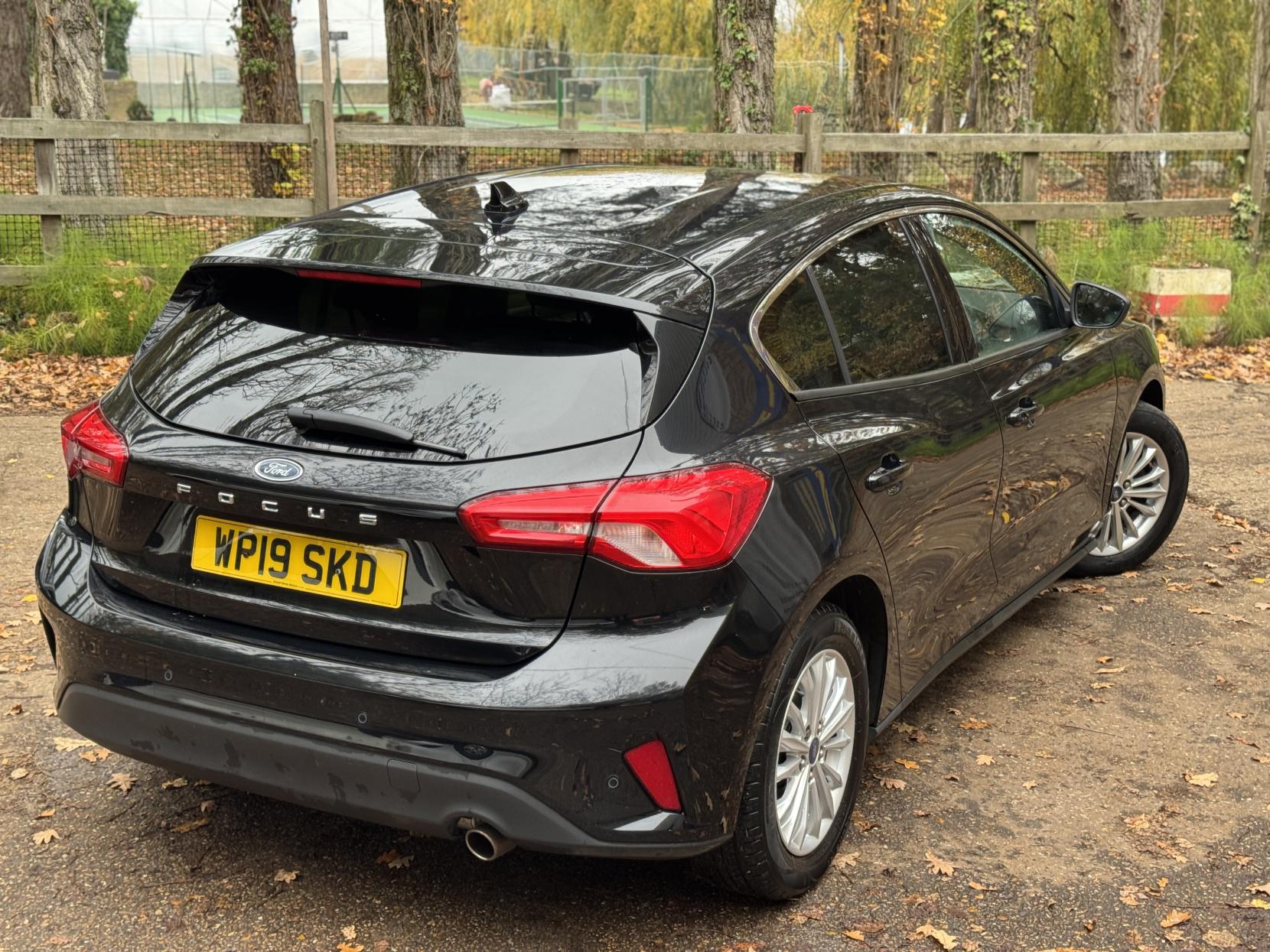 Ford Focus 1.0T EcoBoost Titanium Hatchback 5dr Petrol Manual Euro 6 (s/s) (125 ps)