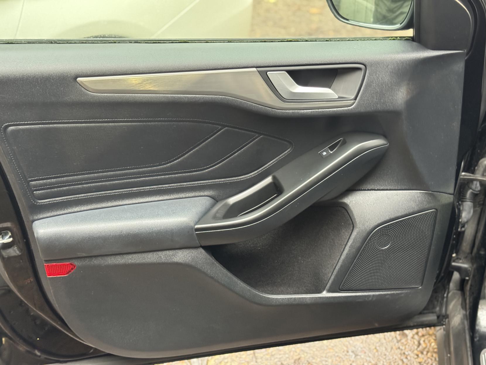 Ford Focus 1.0T EcoBoost Titanium Hatchback 5dr Petrol Manual Euro 6 (s/s) (125 ps)