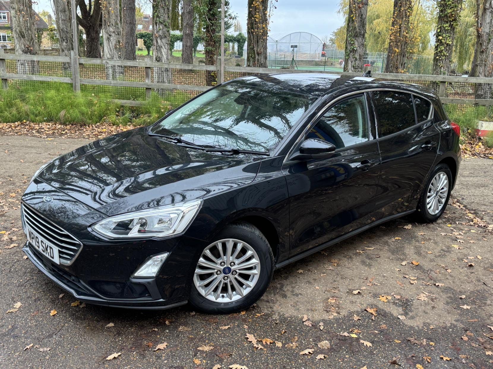 Ford Focus 1.0T EcoBoost Titanium Hatchback 5dr Petrol Manual Euro 6 (s/s) (125 ps)