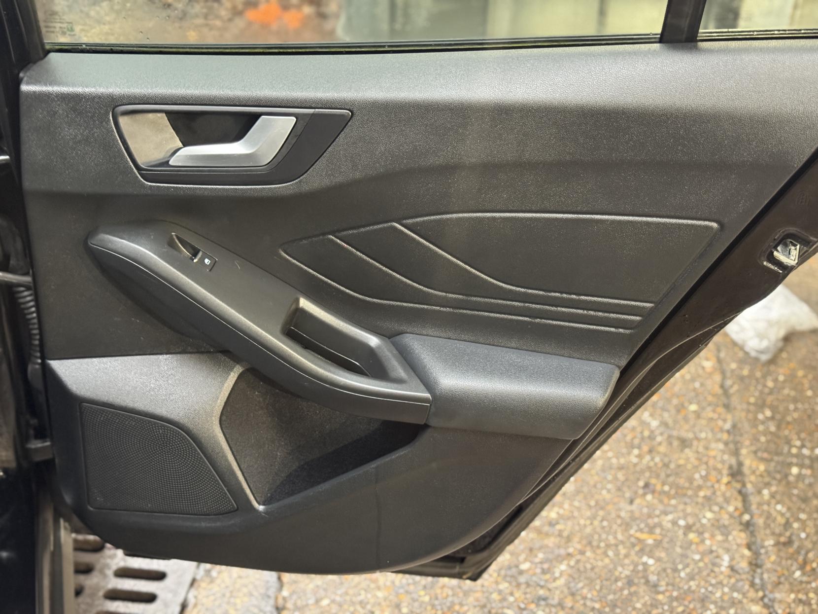 Ford Focus 1.0T EcoBoost Titanium Hatchback 5dr Petrol Manual Euro 6 (s/s) (125 ps)