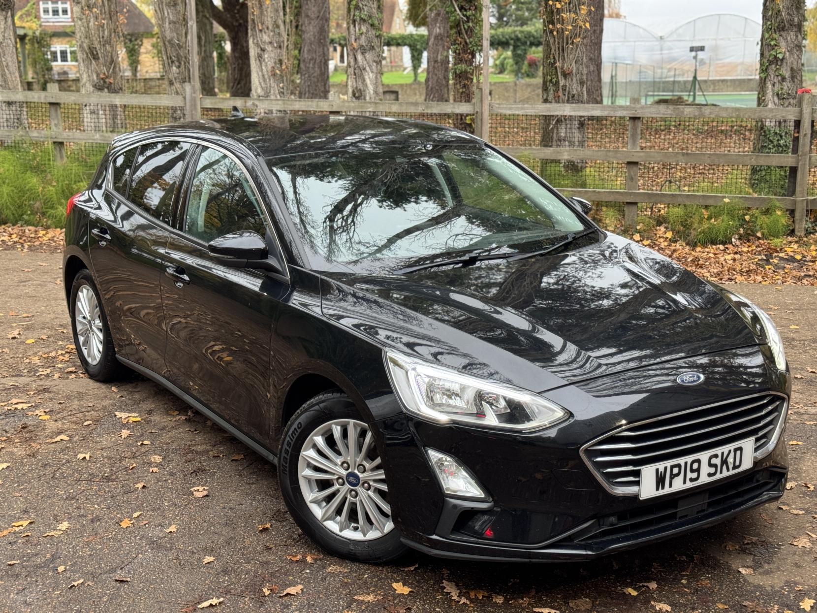 Ford Focus 1.0T EcoBoost Titanium Hatchback 5dr Petrol Manual Euro 6 (s/s) (125 ps)