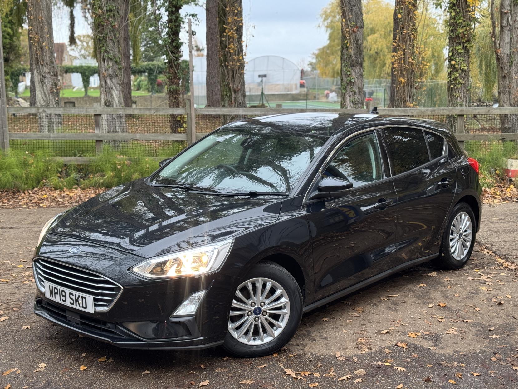 Ford Focus 1.0T EcoBoost Titanium Hatchback 5dr Petrol Manual Euro 6 (s/s) (125 ps)