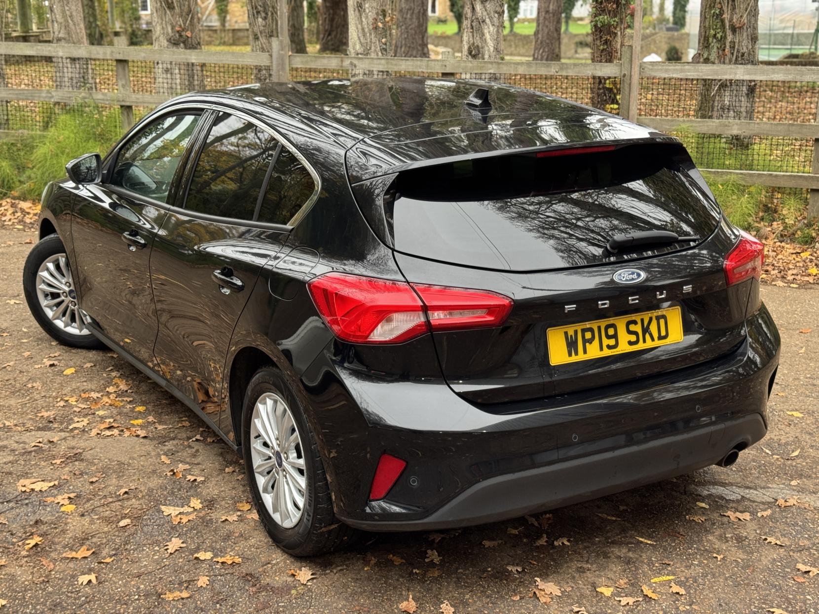 Ford Focus 1.0T EcoBoost Titanium Hatchback 5dr Petrol Manual Euro 6 (s/s) (125 ps)