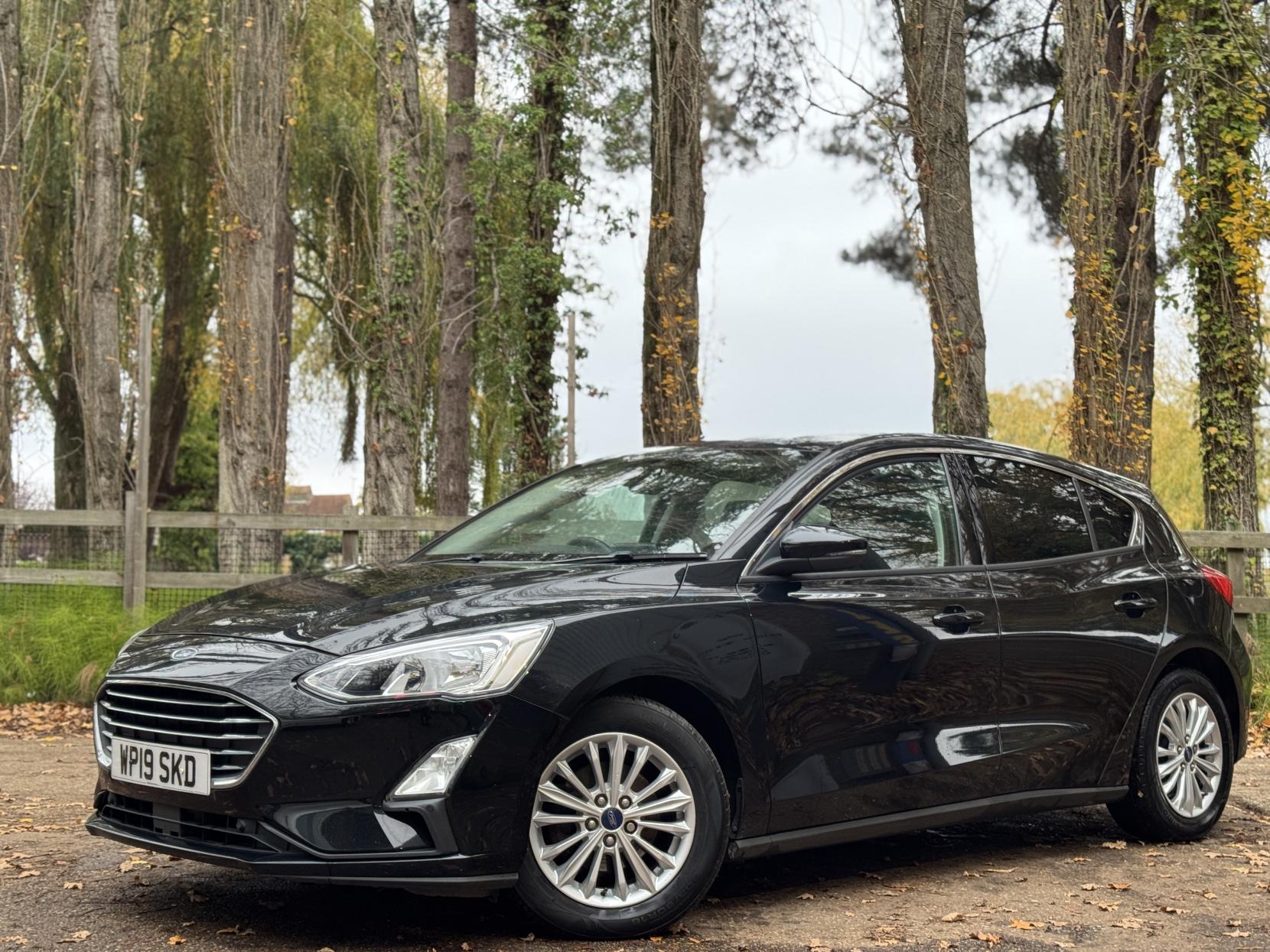 Ford Focus 1.0T EcoBoost Titanium Hatchback 5dr Petrol Manual Euro 6 (s/s) (125 ps)