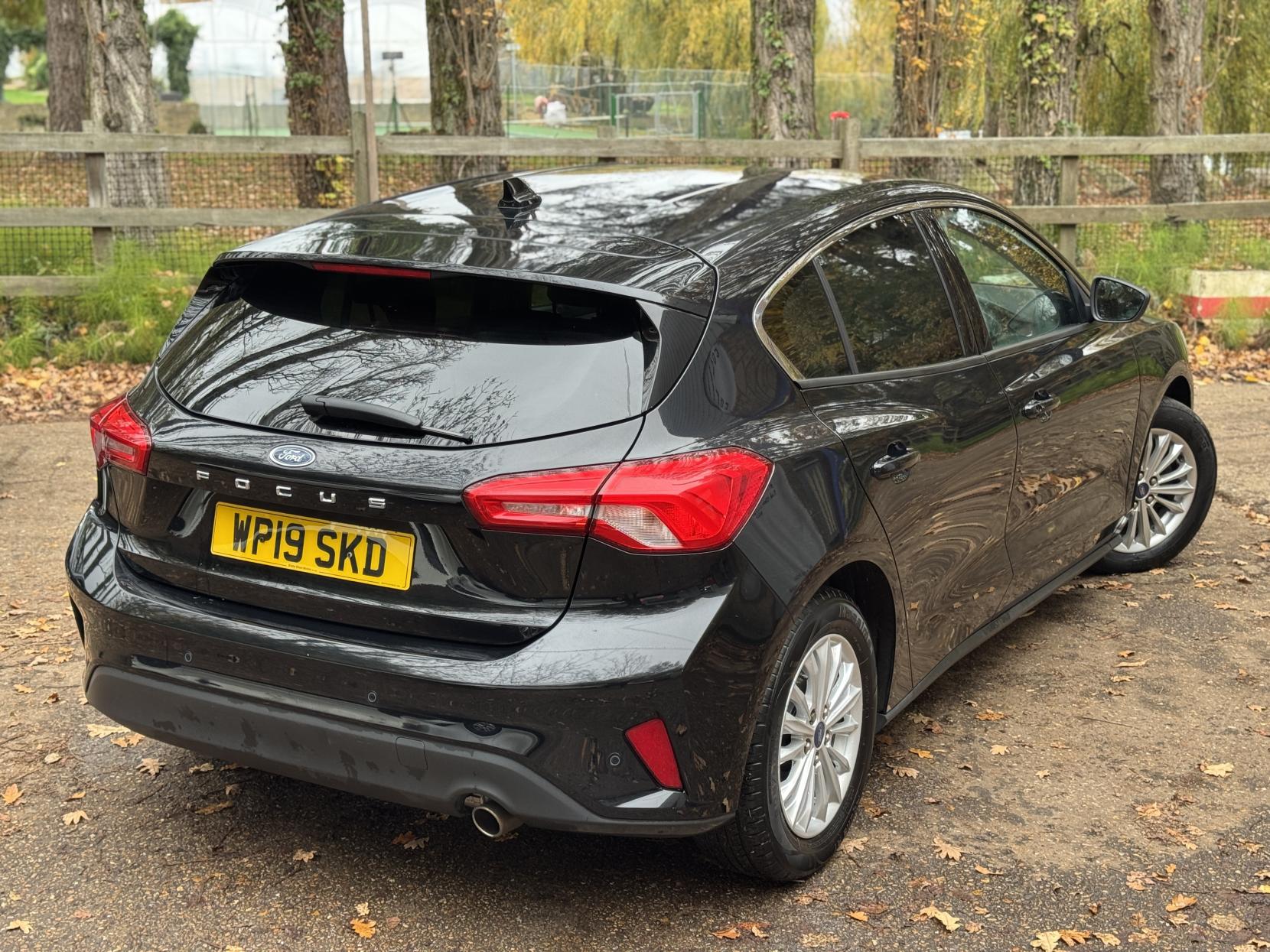 Ford Focus 1.0T EcoBoost Titanium Hatchback 5dr Petrol Manual Euro 6 (s/s) (125 ps)