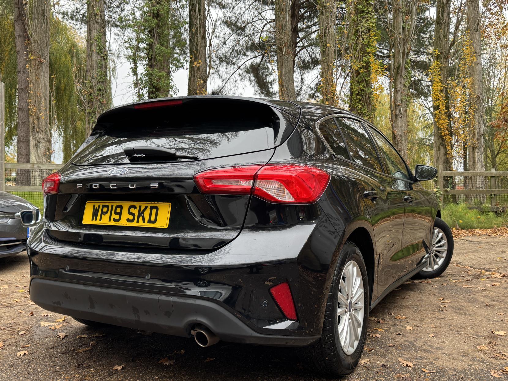 Ford Focus 1.0T EcoBoost Titanium Hatchback 5dr Petrol Manual Euro 6 (s/s) (125 ps)