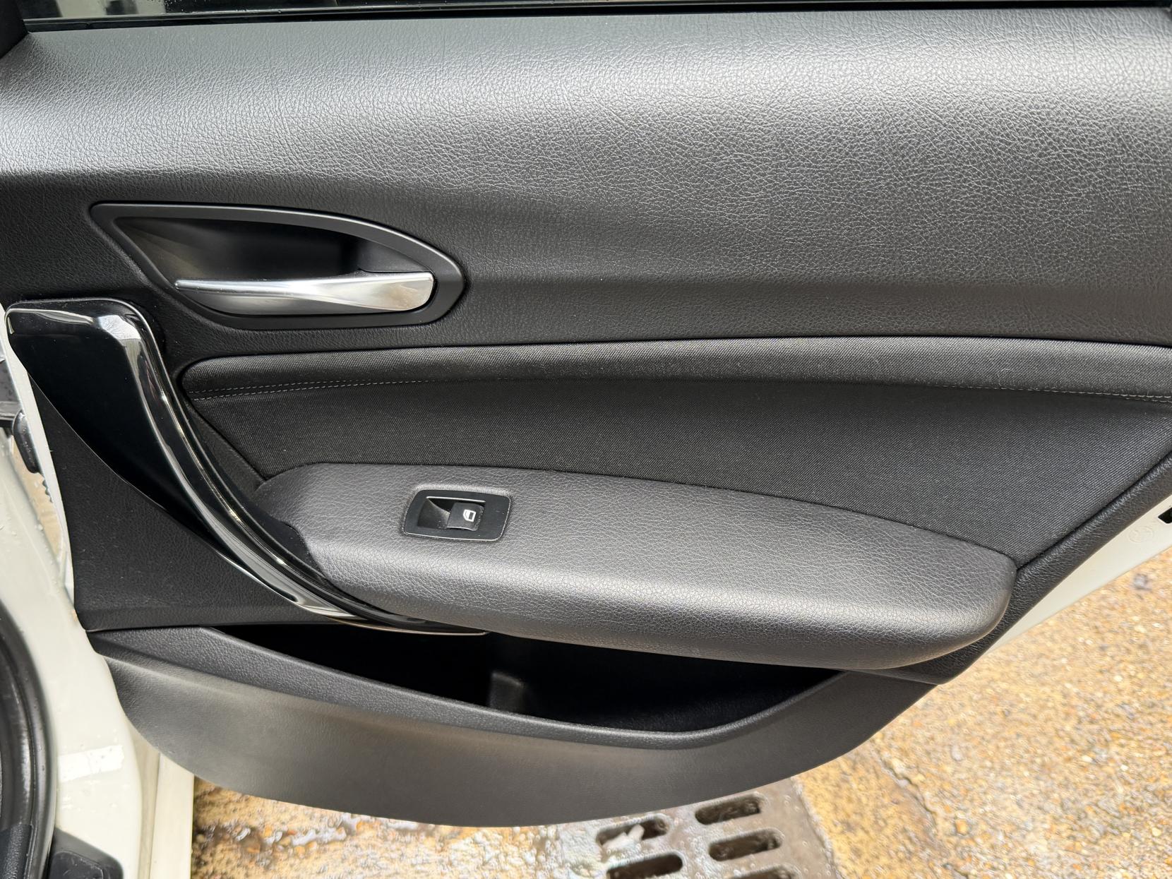 BMW 1 Series 1.5 118i Sport Hatchback 5dr Petrol Manual Euro 6 (s/s) (136 ps)