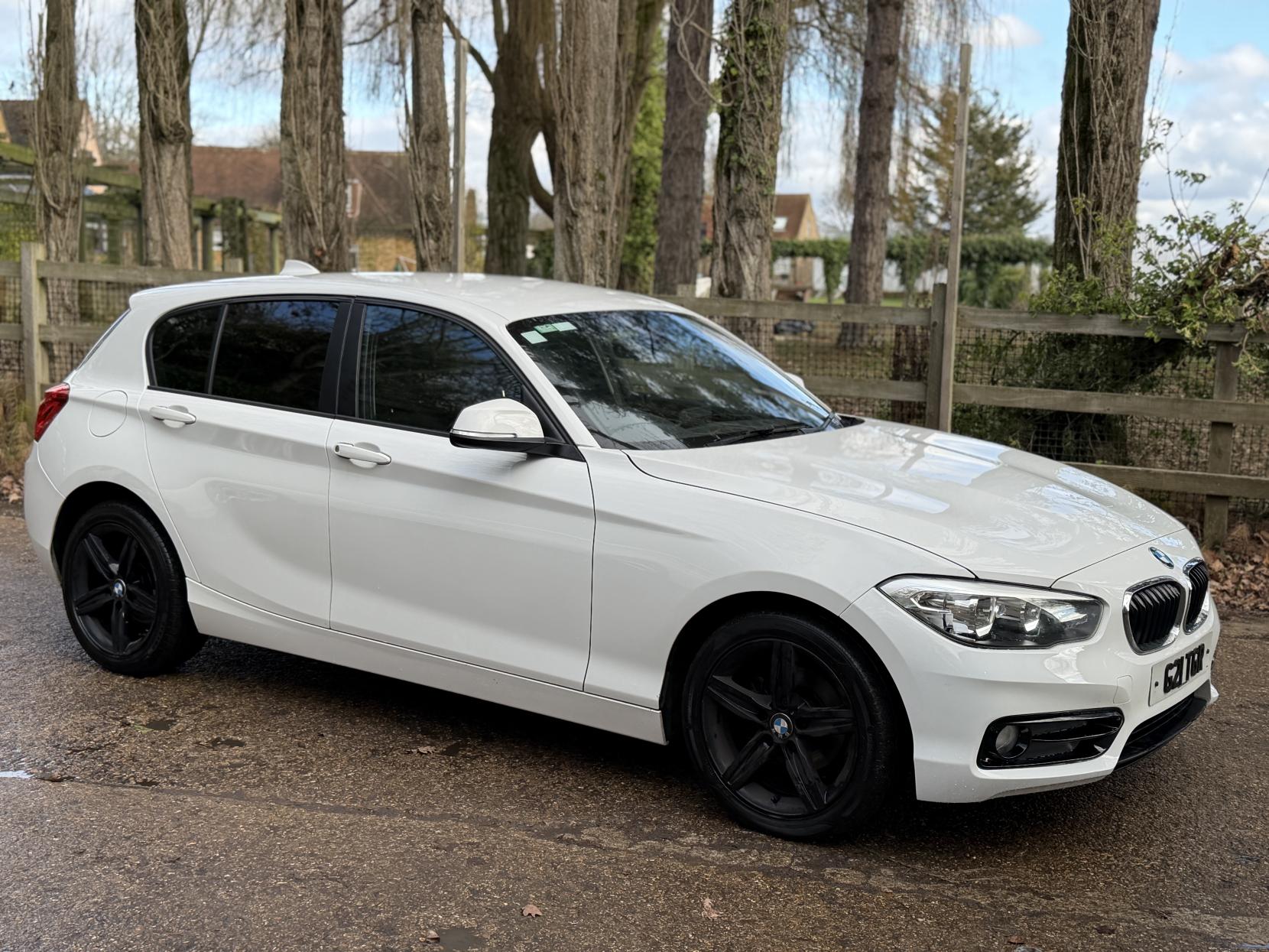 BMW 1 Series 1.5 118i Sport Hatchback 5dr Petrol Manual Euro 6 (s/s) (136 ps)
