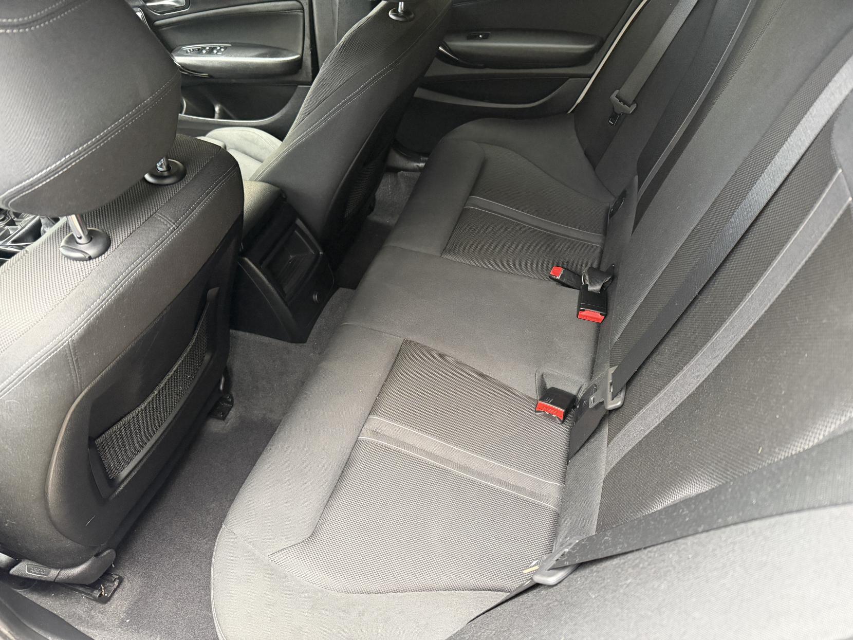 BMW 1 Series 1.5 118i Sport Hatchback 5dr Petrol Manual Euro 6 (s/s) (136 ps)