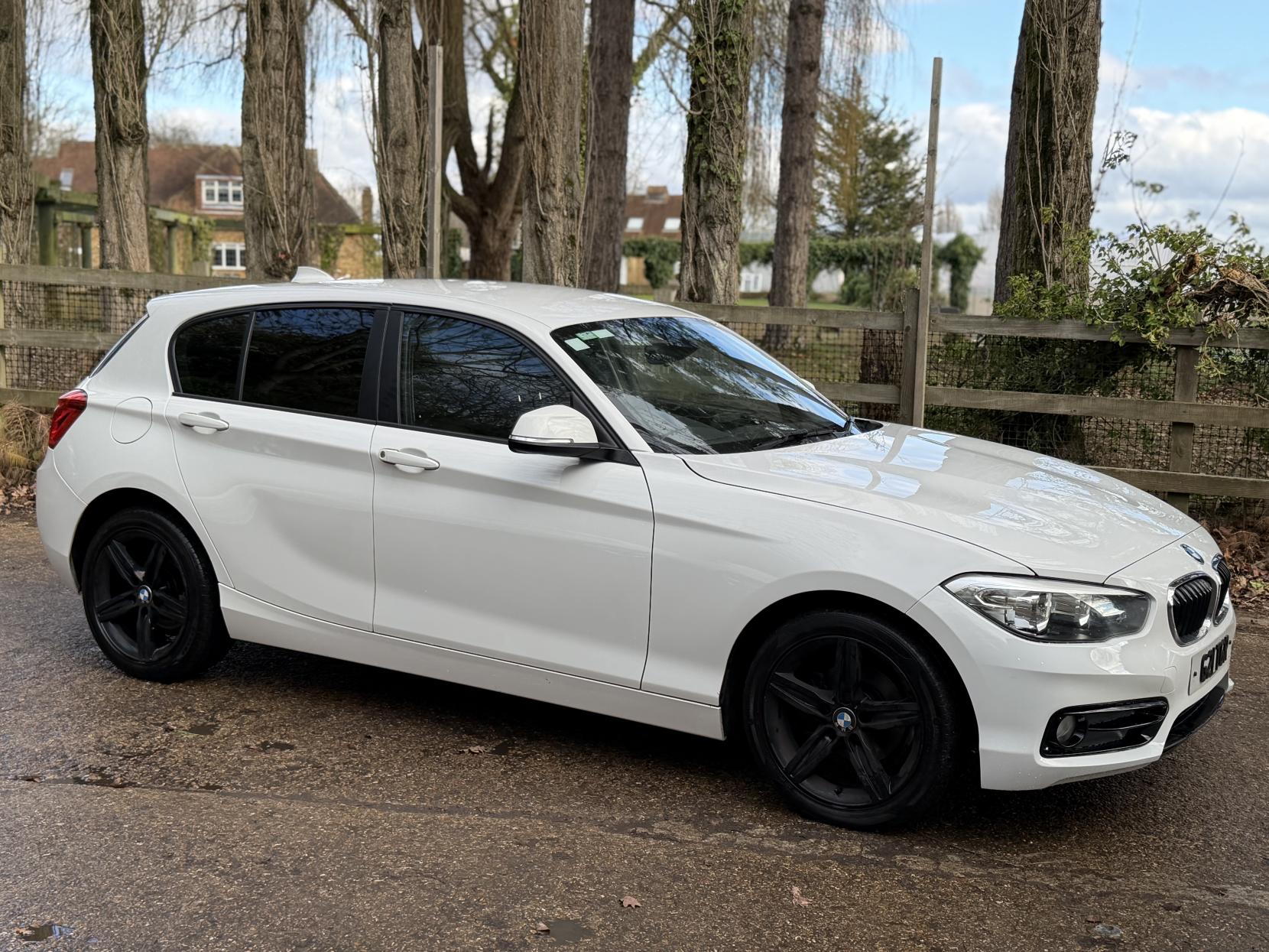 BMW 1 Series 1.5 118i Sport Hatchback 5dr Petrol Manual Euro 6 (s/s) (136 ps)