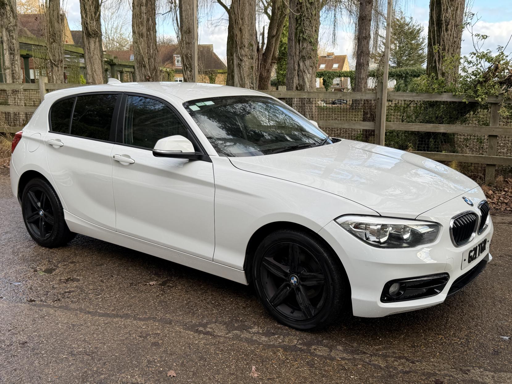 BMW 1 Series 1.5 118i Sport Hatchback 5dr Petrol Manual Euro 6 (s/s) (136 ps)