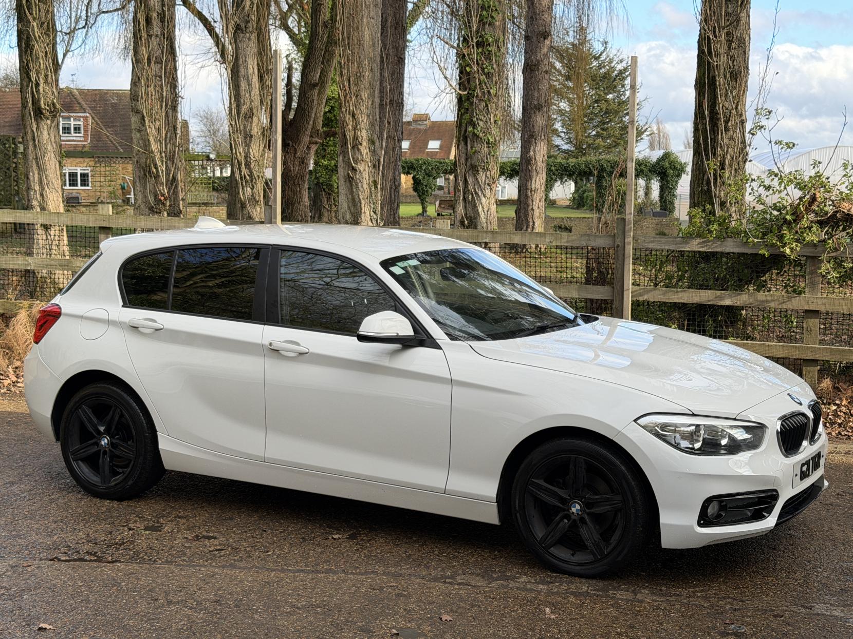BMW 1 Series 1.5 118i Sport Hatchback 5dr Petrol Manual Euro 6 (s/s) (136 ps)