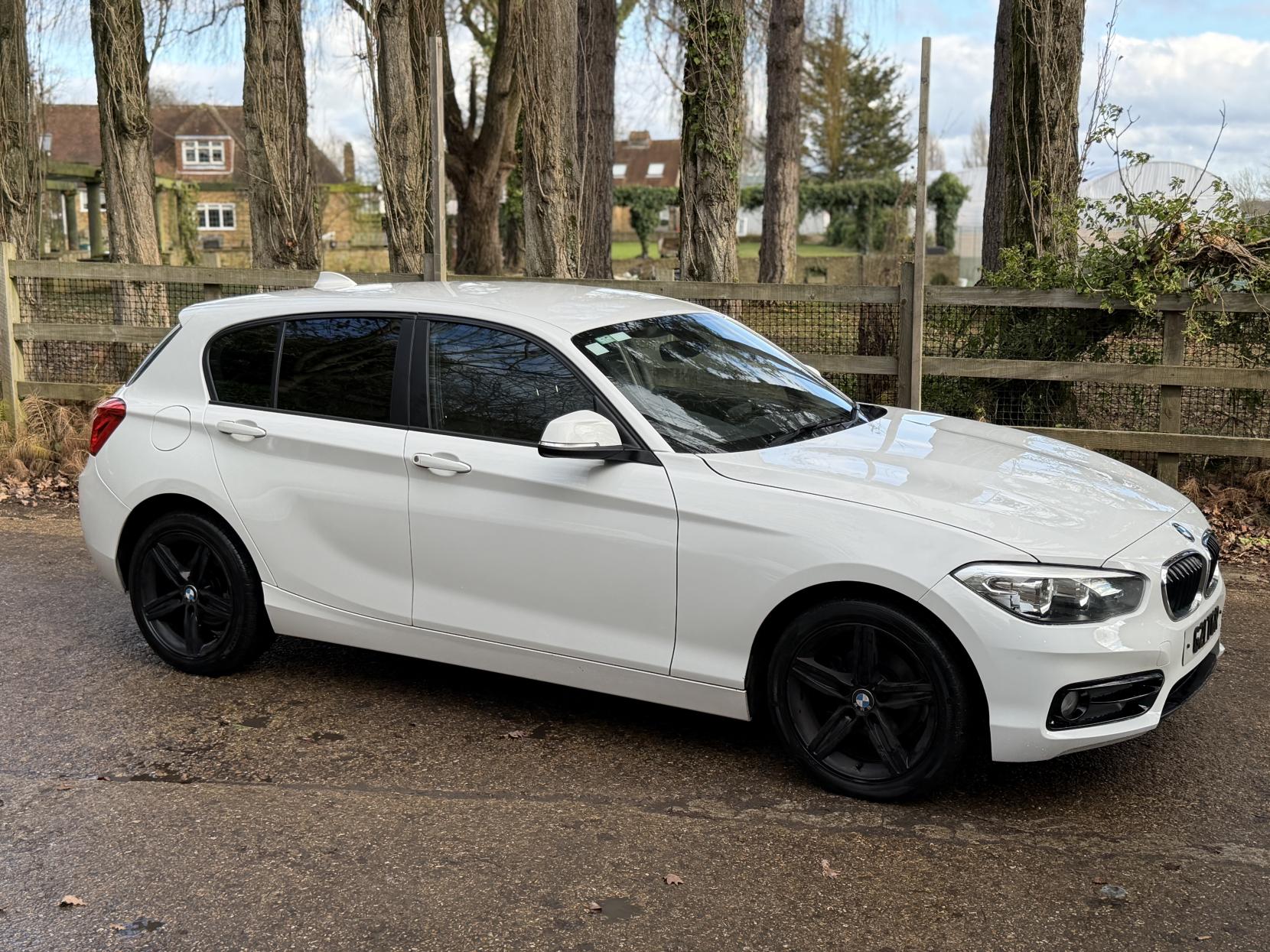 BMW 1 Series 1.5 118i Sport Hatchback 5dr Petrol Manual Euro 6 (s/s) (136 ps)