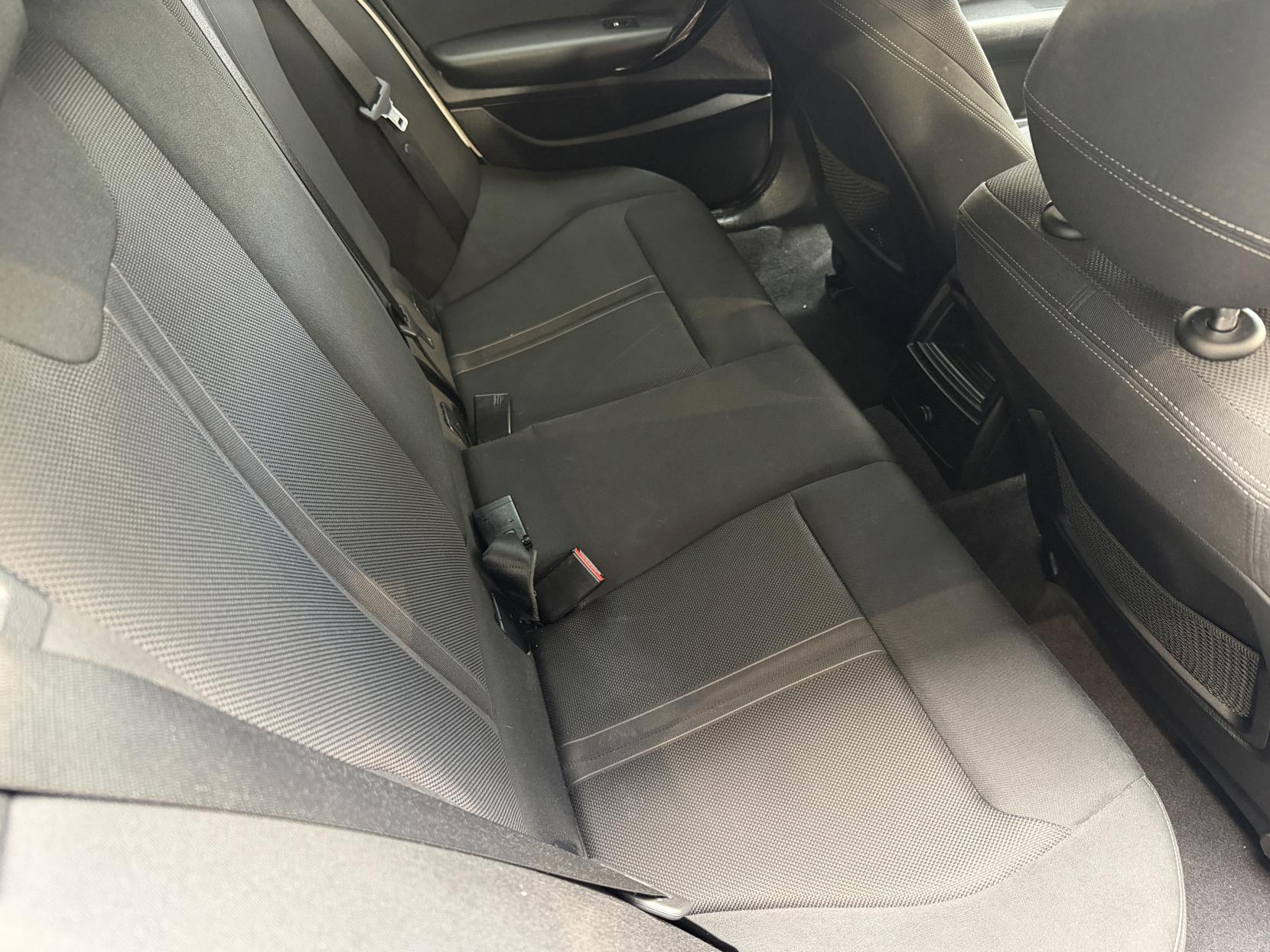 BMW 1 Series 1.5 118i Sport Hatchback 5dr Petrol Manual Euro 6 (s/s) (136 ps)