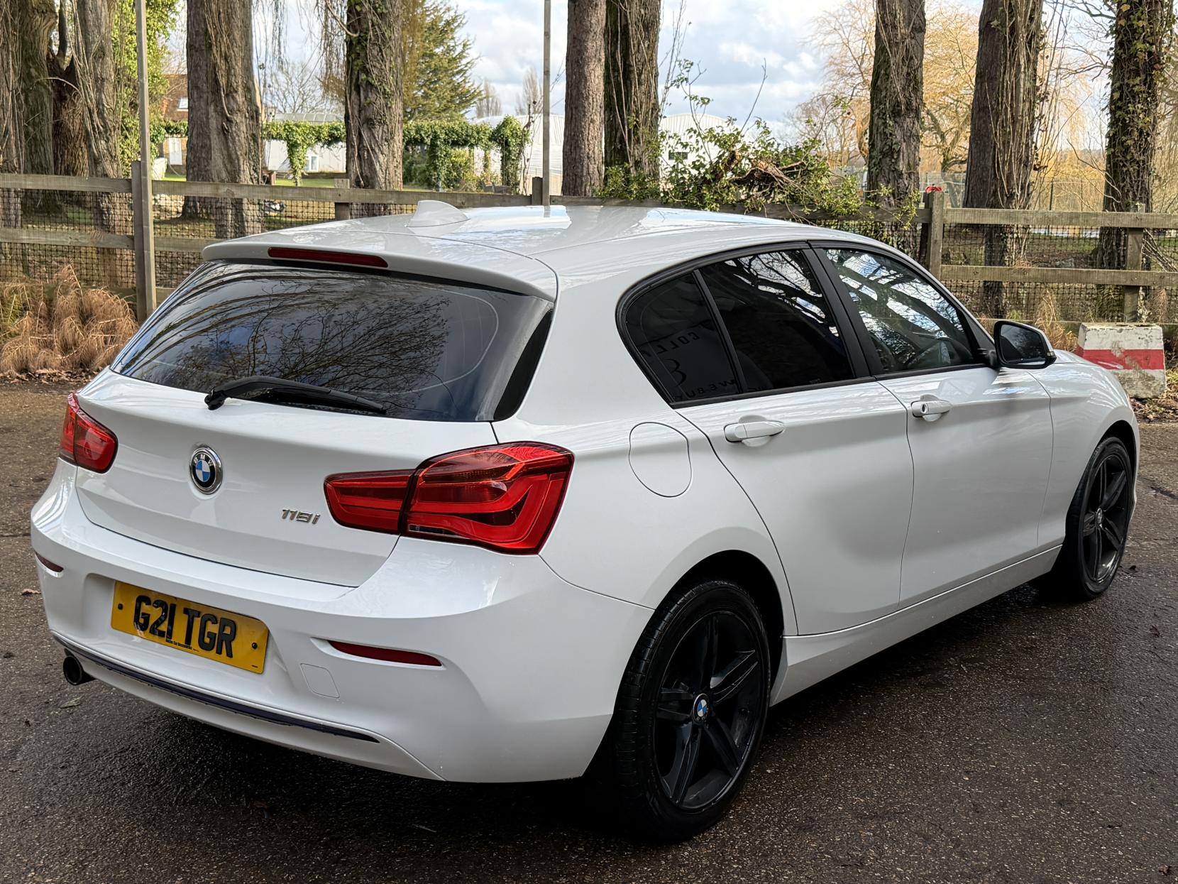 BMW 1 Series 1.5 118i Sport Hatchback 5dr Petrol Manual Euro 6 (s/s) (136 ps)