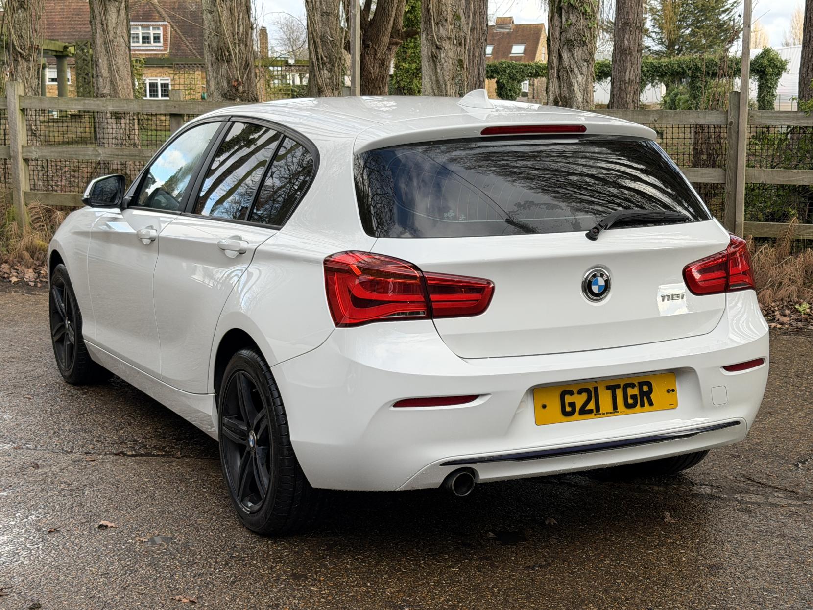 BMW 1 Series 1.5 118i Sport Hatchback 5dr Petrol Manual Euro 6 (s/s) (136 ps)