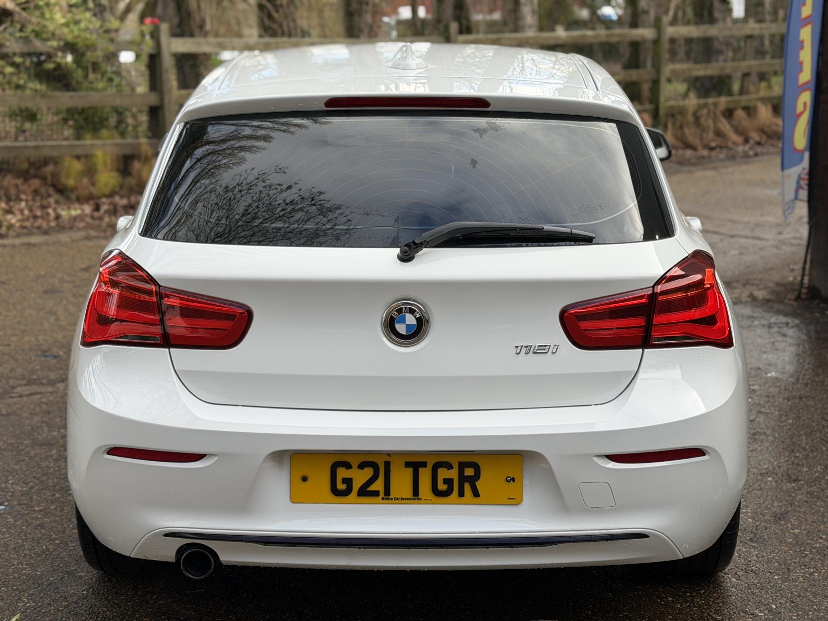 BMW 1 Series 1.5 118i Sport Hatchback 5dr Petrol Manual Euro 6 (s/s) (136 ps)