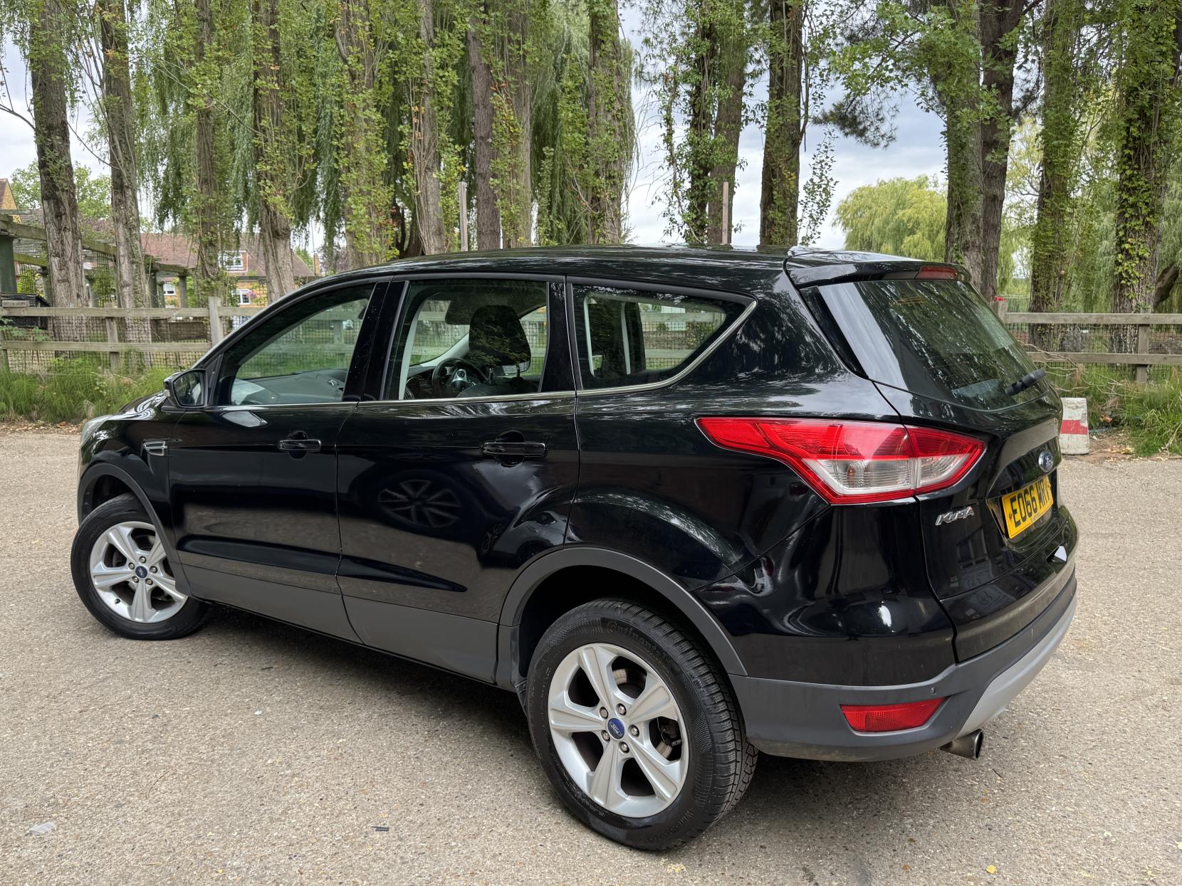 Ford Kuga 1.5T EcoBoost Zetec SUV 5dr Petrol Manual Euro 6 (s/s) (150 ps)