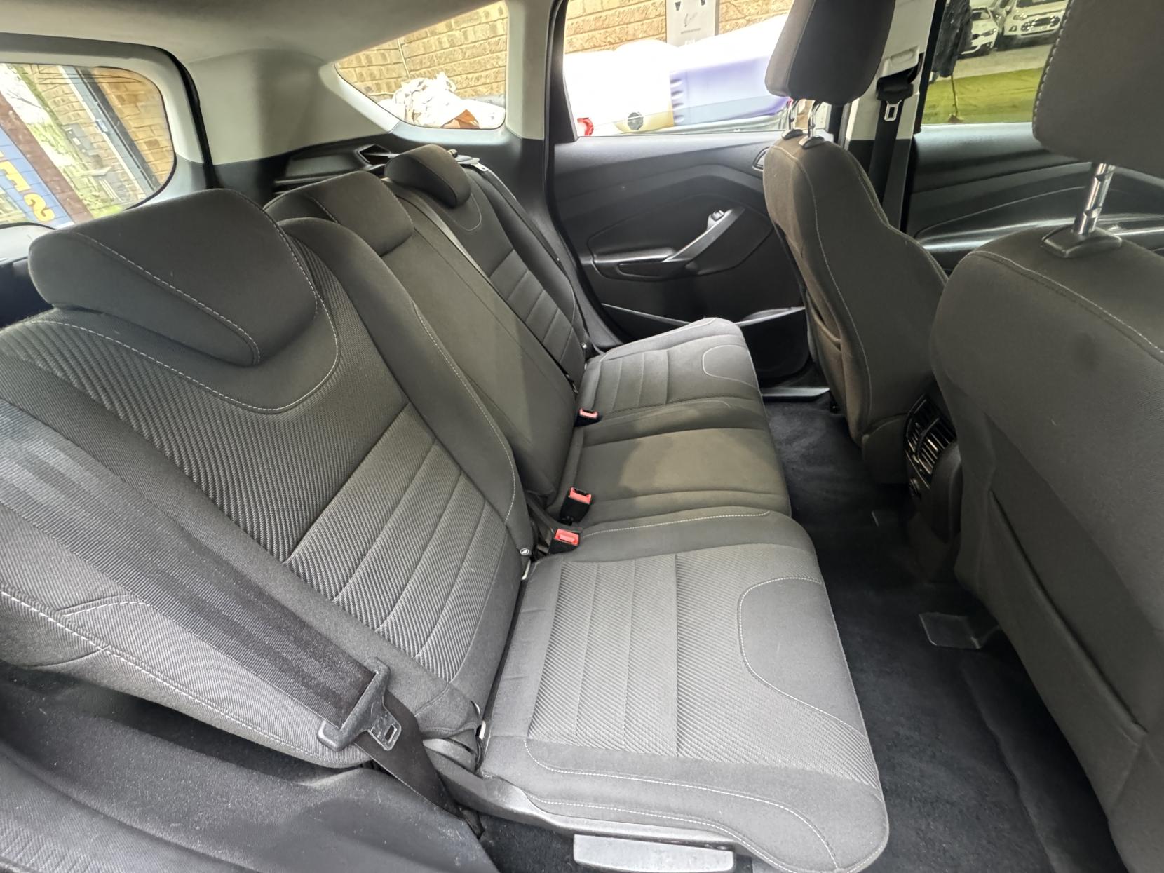 Ford Kuga 1.5T EcoBoost Zetec SUV 5dr Petrol Manual Euro 6 (s/s) (150 ps)