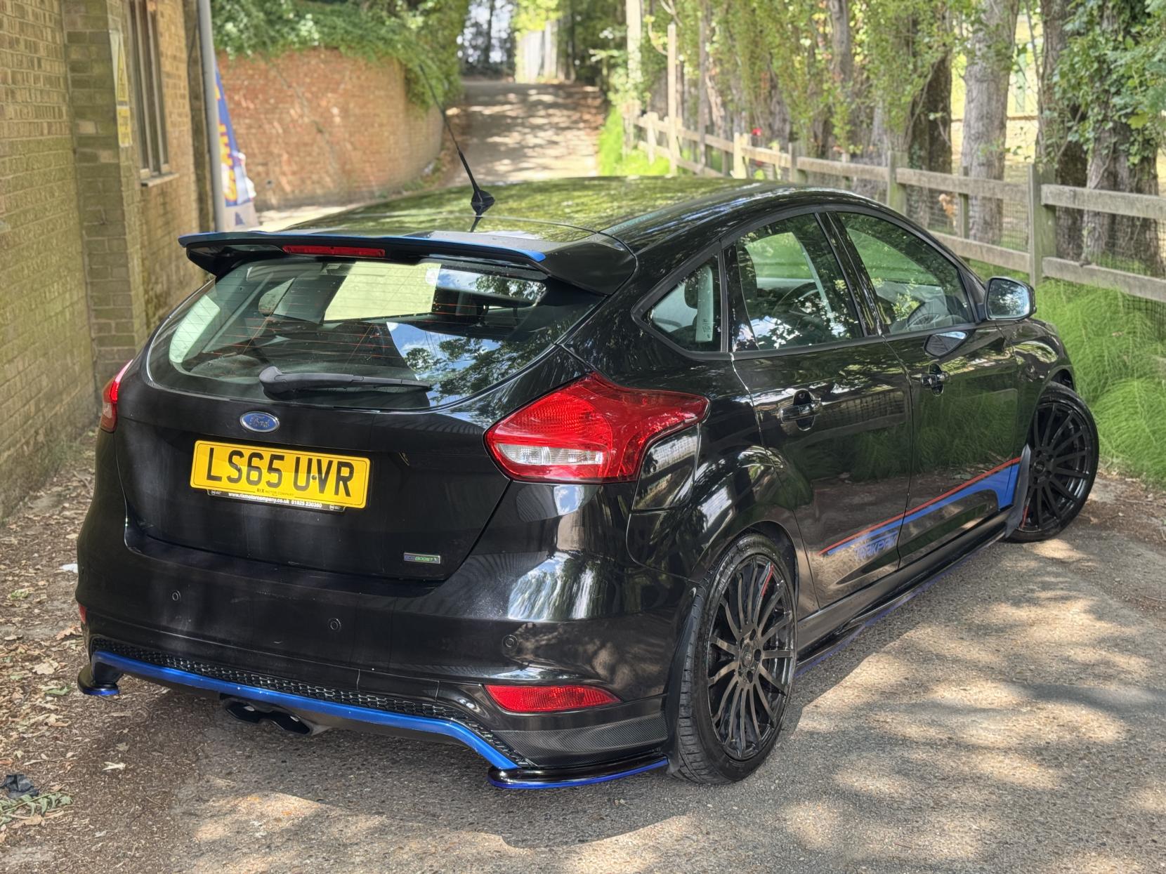Ford Focus 1.0T EcoBoost Titanium Hatchback 5dr Petrol Manual Euro 6 (s/s) (100 ps)