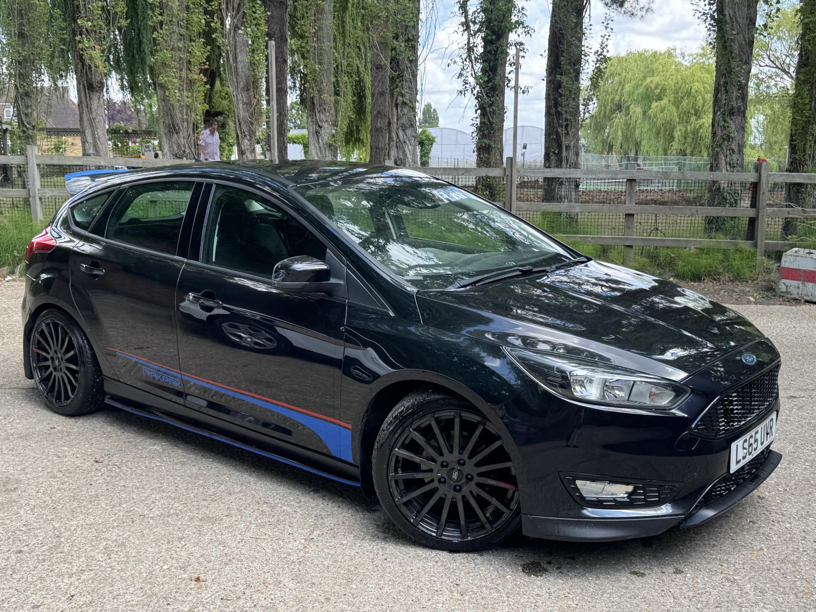 Ford Focus 1.0T EcoBoost Titanium Hatchback 5dr Petrol Manual Euro 6 (s/s) (100 ps)