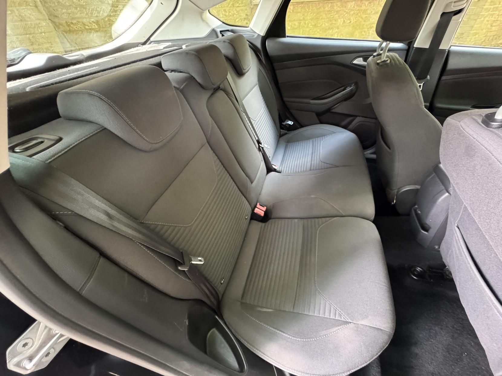 Ford Focus 1.0T EcoBoost Titanium Hatchback 5dr Petrol Manual Euro 6 (s/s) (100 ps)