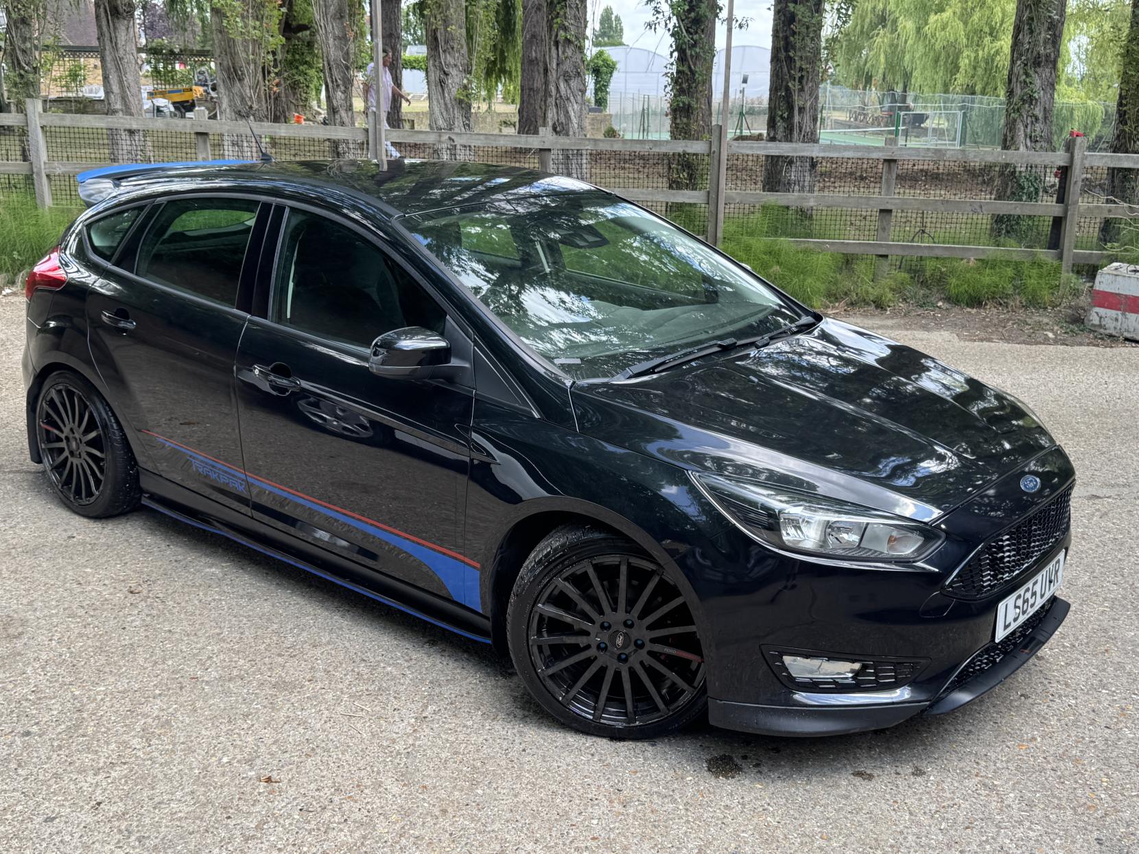 Ford Focus 1.0T EcoBoost Titanium Hatchback 5dr Petrol Manual Euro 6 (s/s) (100 ps)
