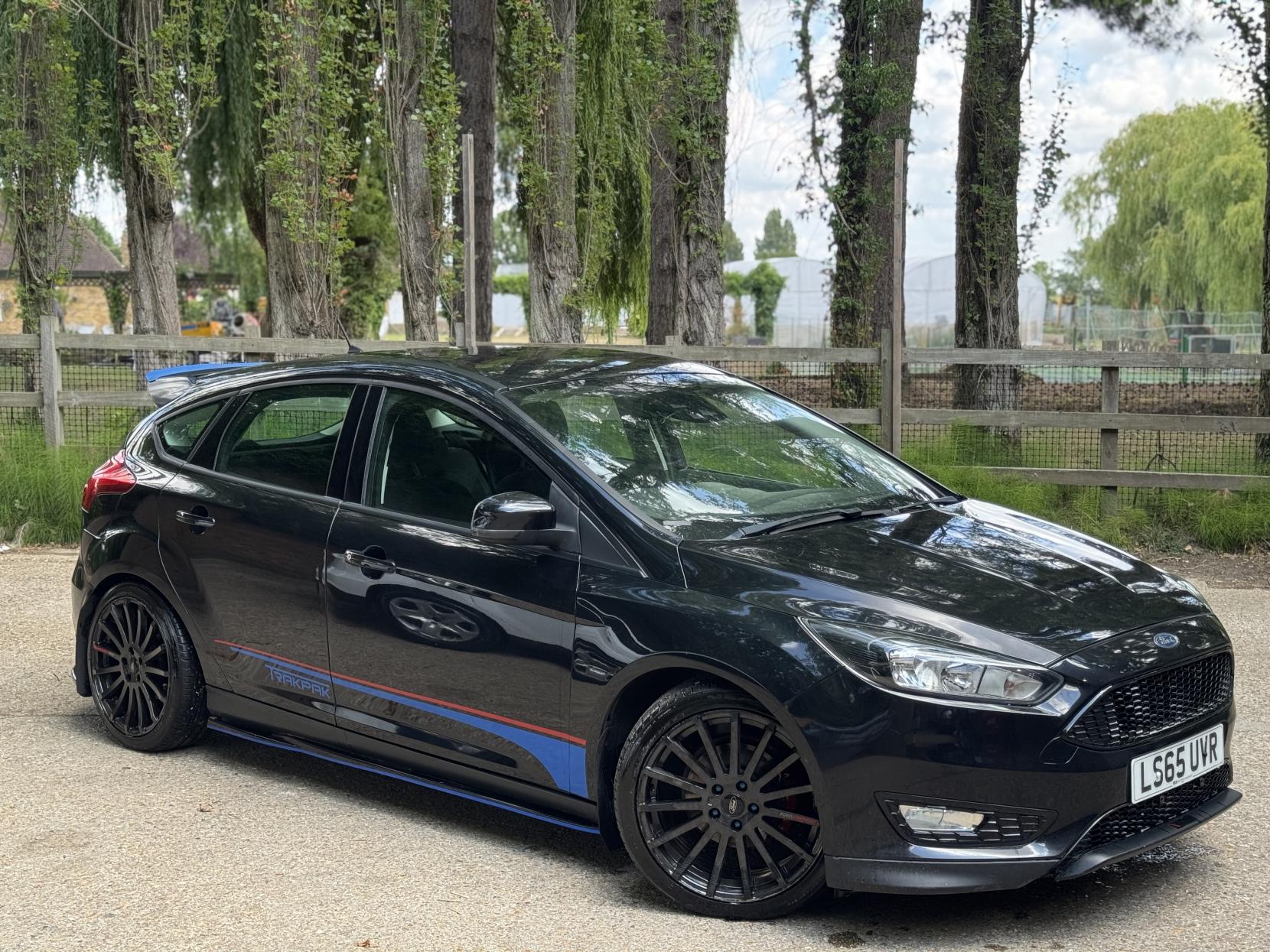Ford Focus 1.0T EcoBoost Titanium Hatchback 5dr Petrol Manual Euro 6 (s/s) (100 ps)