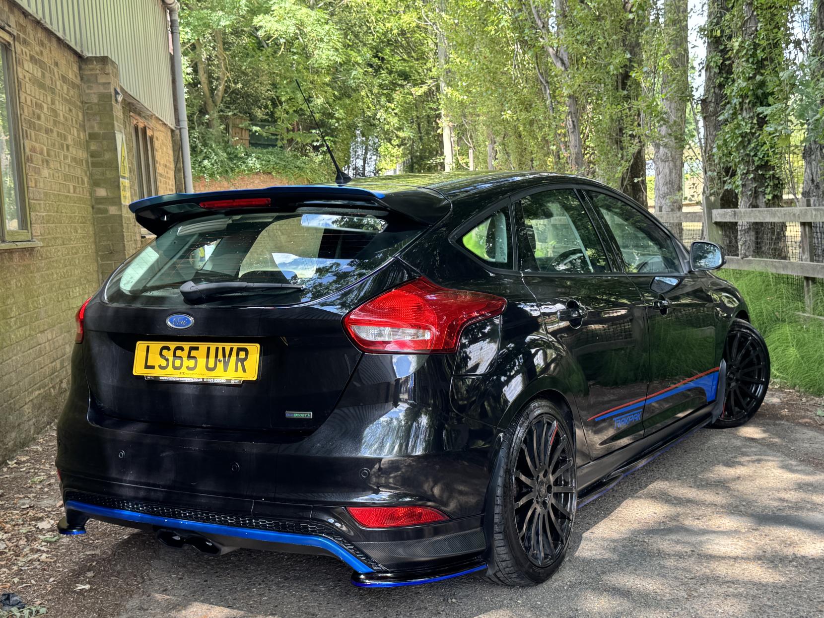 Ford Focus 1.0T EcoBoost Titanium Hatchback 5dr Petrol Manual Euro 6 (s/s) (100 ps)