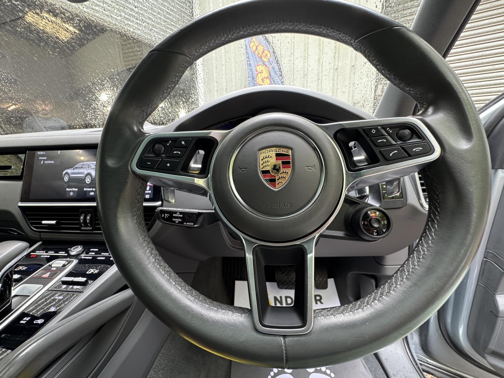 Porsche Cayenne 3.0T V6 GPF SUV 5dr Petrol TiptronicS 4WD Euro 6 (s/s) (340 ps)