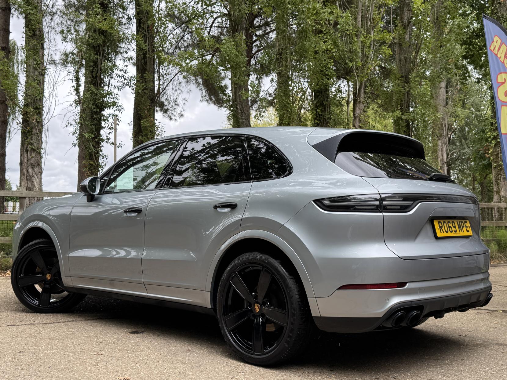 Porsche Cayenne 3.0T V6 GPF SUV 5dr Petrol TiptronicS 4WD Euro 6 (s/s) (340 ps)