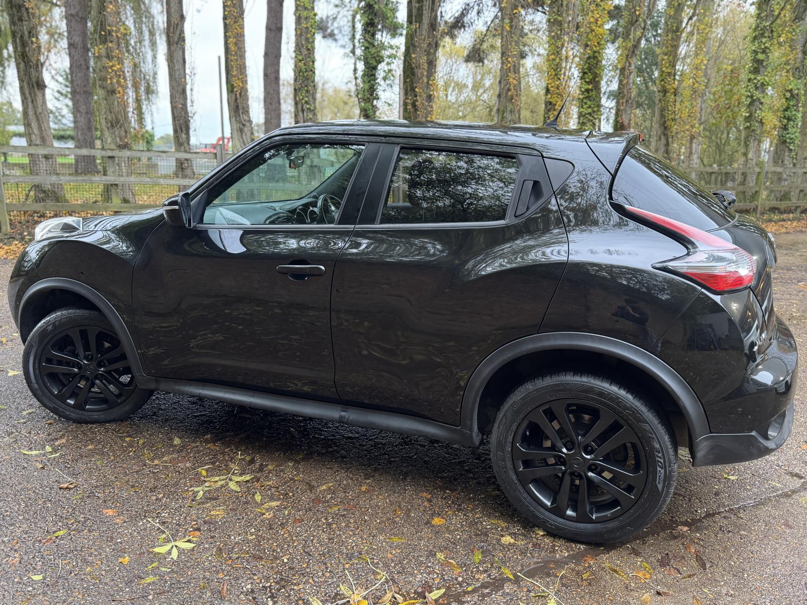 Nissan Juke 1.2 DIG-T Acenta Premium SUV 5dr Petrol Manual 6Spd Euro 5 (s/s) (115 ps)