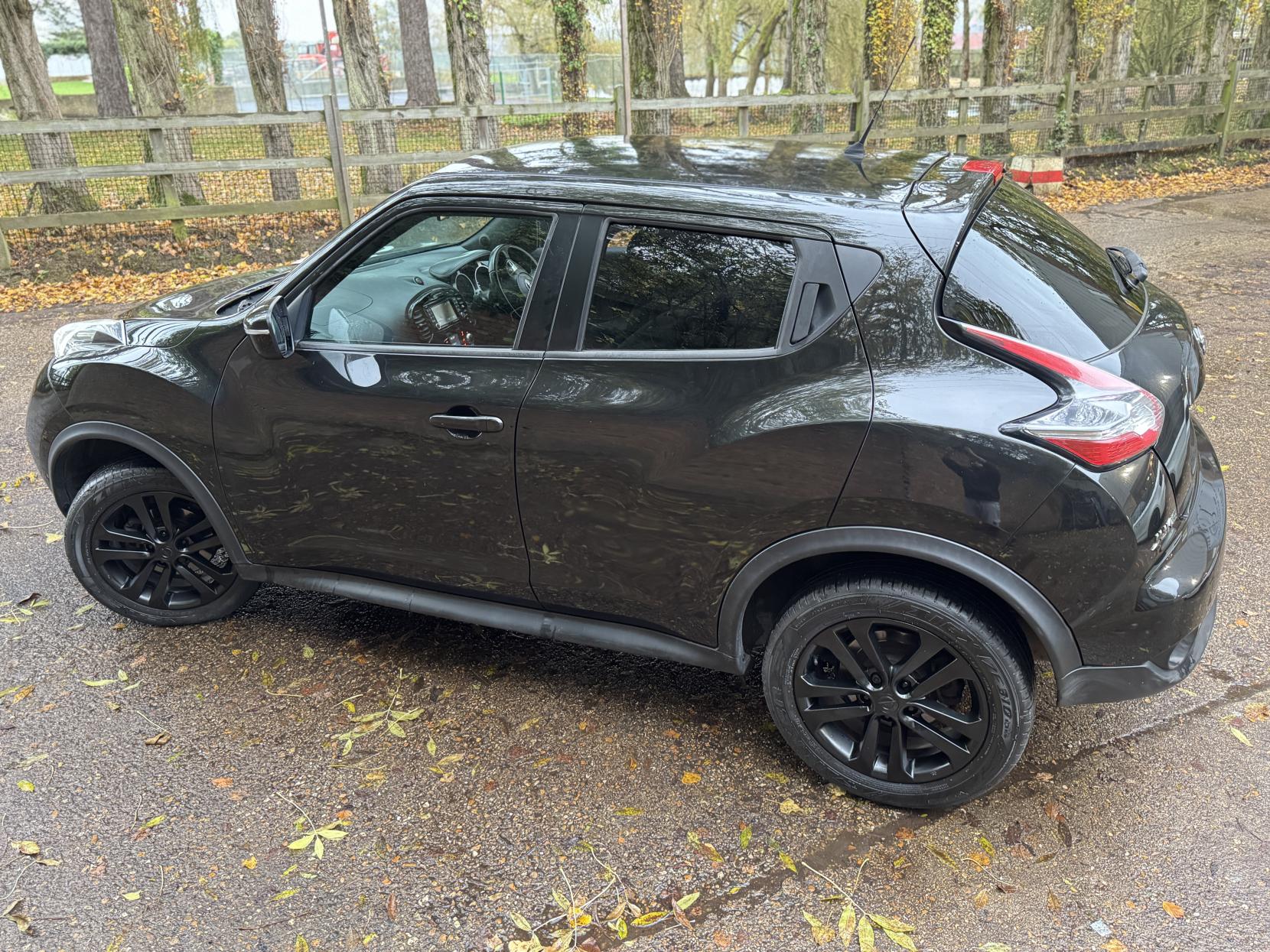 Nissan Juke 1.2 DIG-T Acenta Premium SUV 5dr Petrol Manual 6Spd Euro 5 (s/s) (115 ps)