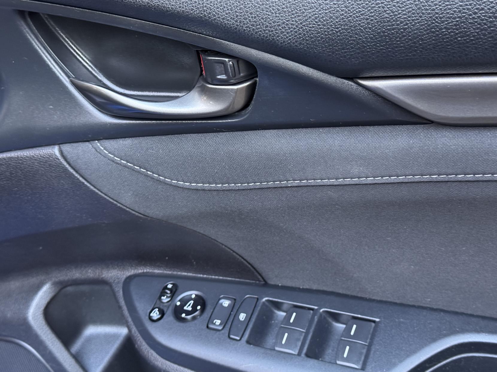 Honda Civic 1.0 VTEC Turbo SR Hatchback 5dr Petrol CVT Euro 6 (s/s) (126 ps)