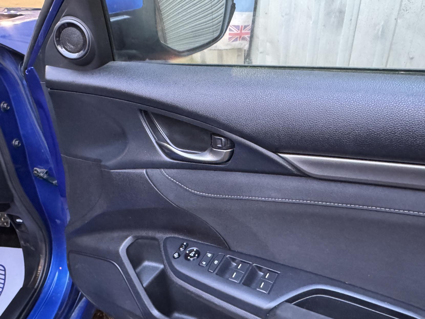 Honda Civic 1.0 VTEC Turbo SR Hatchback 5dr Petrol CVT Euro 6 (s/s) (126 ps)