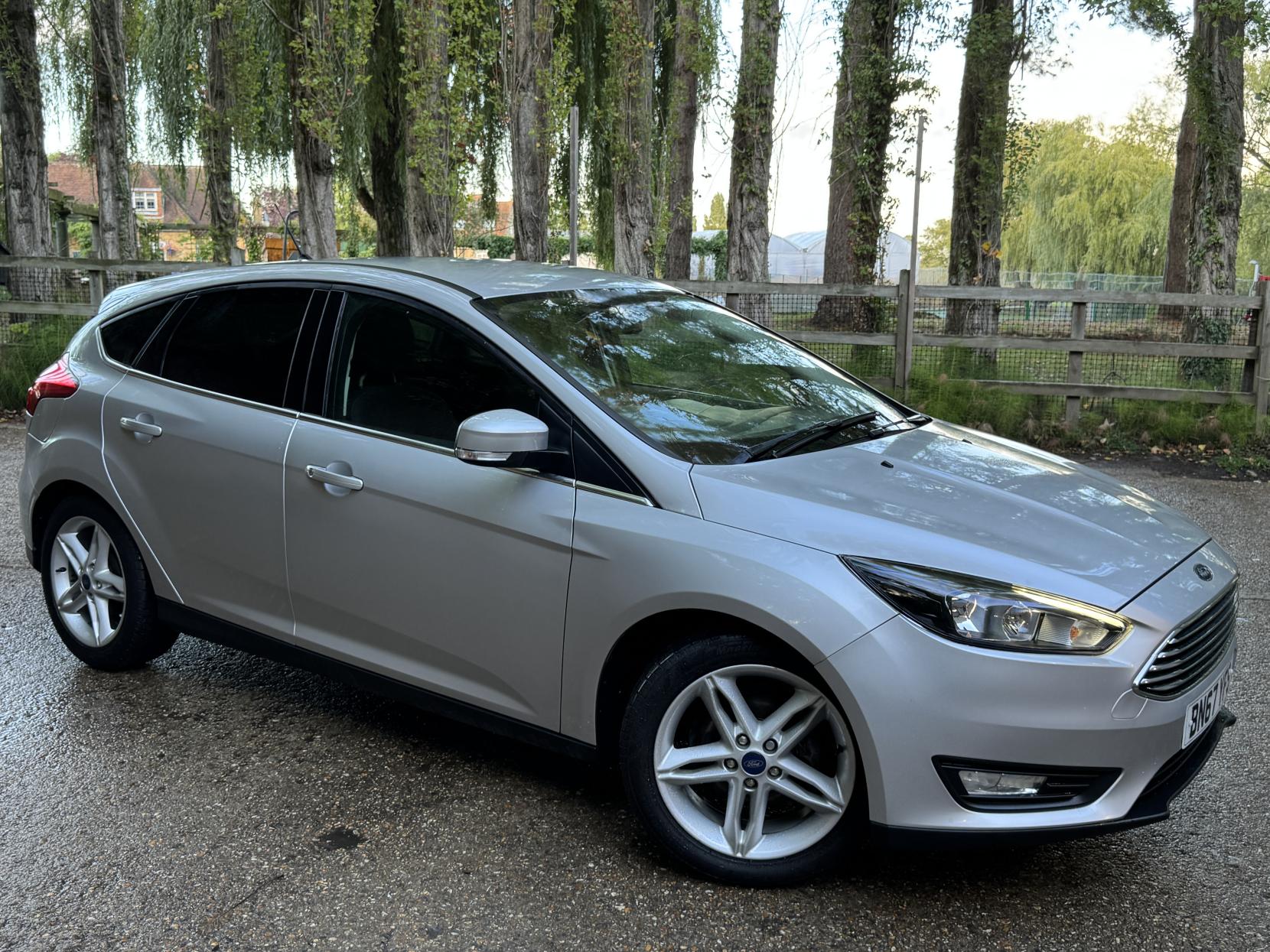 Ford Focus 1.0T EcoBoost Zetec Edition Hatchback 5dr Petrol Manual Euro 6 (s/s) (125 ps)