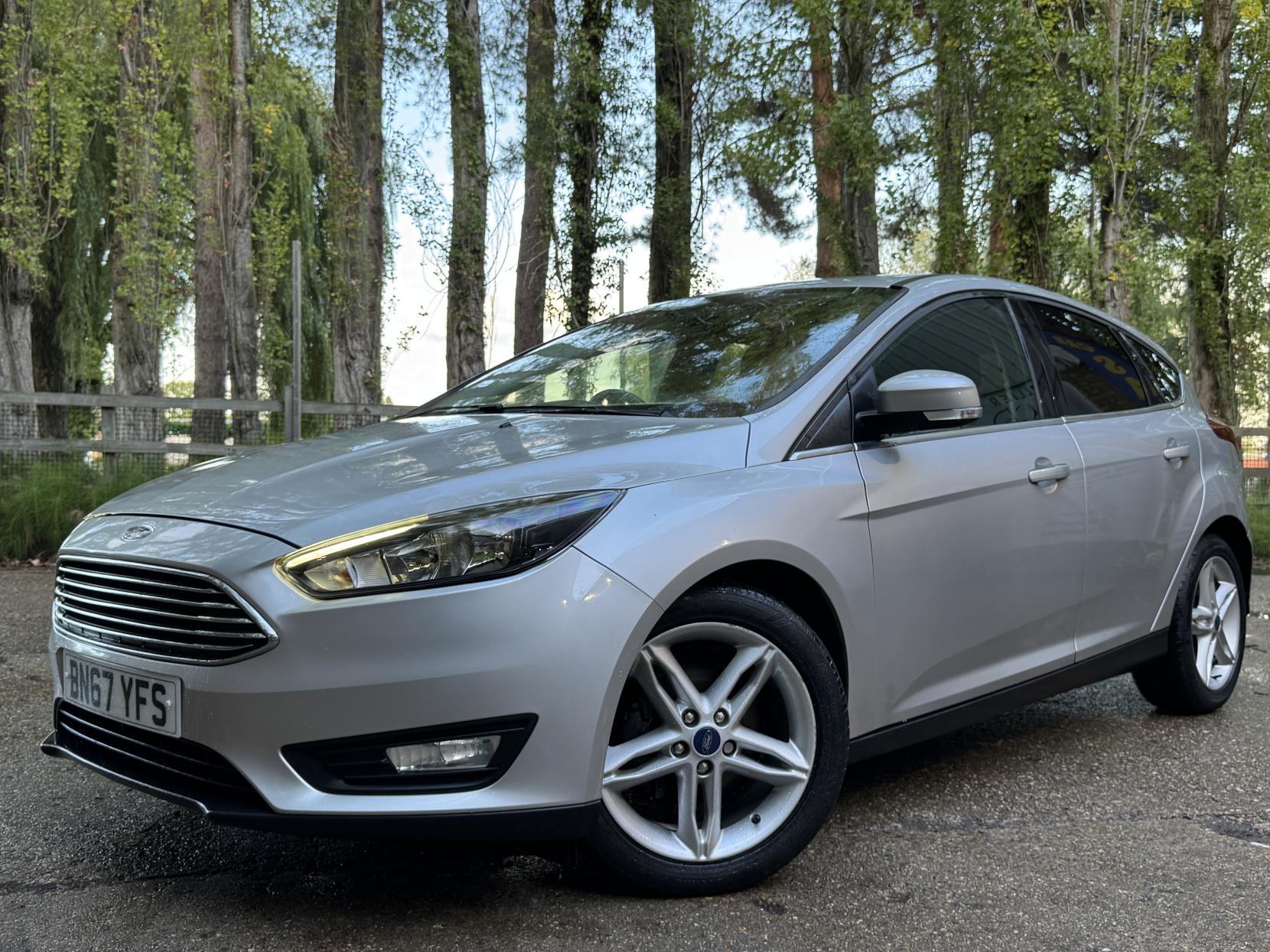 Ford Focus 1.0T EcoBoost Zetec Edition Hatchback 5dr Petrol Manual Euro 6 (s/s) (125 ps)
