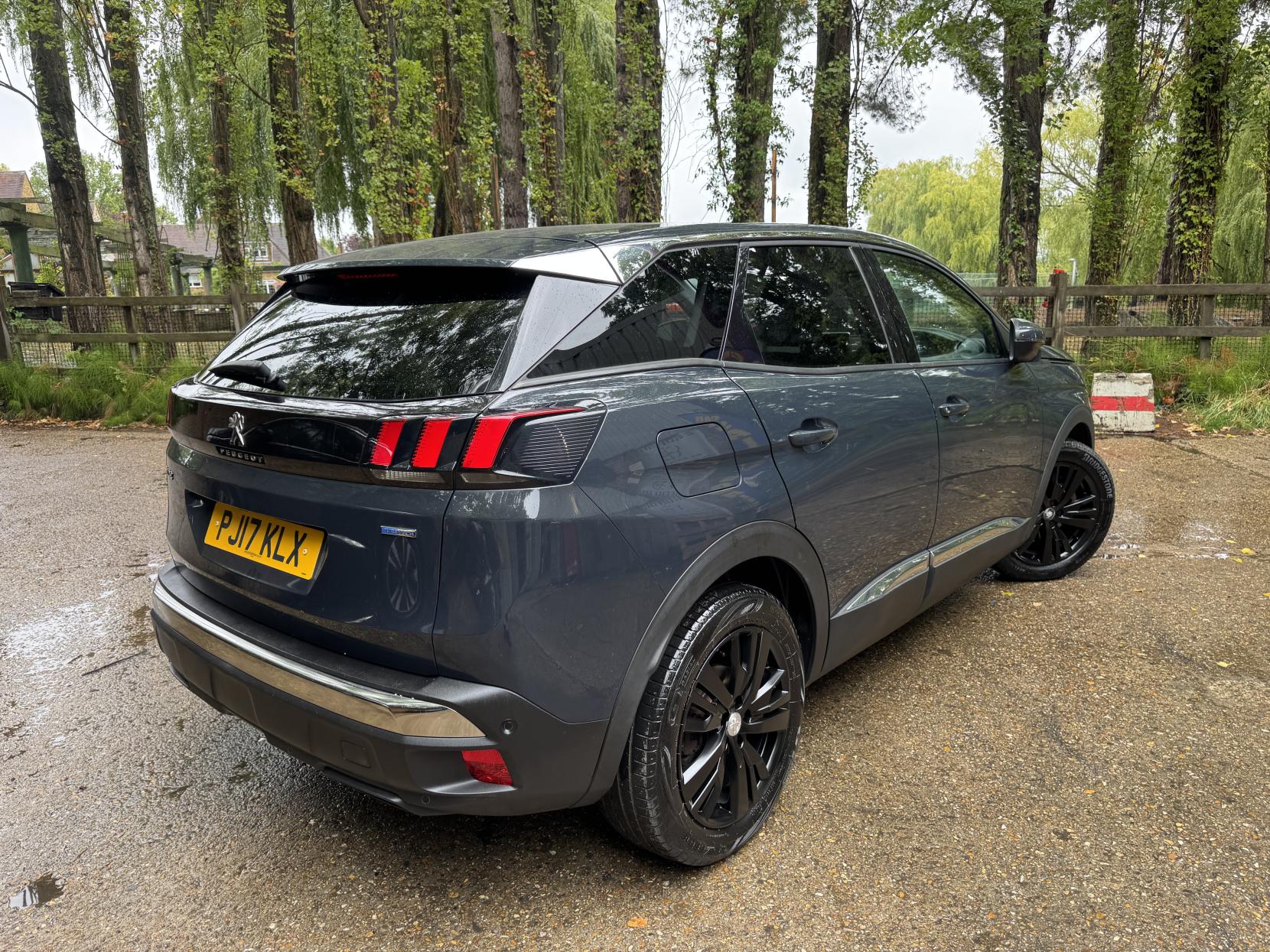 Peugeot 3008 1.2 PureTech Allure SUV 5dr Petrol Manual Euro 6 (s/s) (130 ps)
